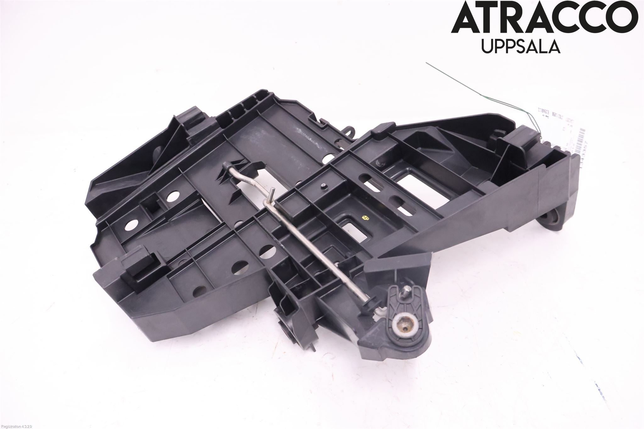 Porsche CAYENNE 03- Strålkast Fästsarg