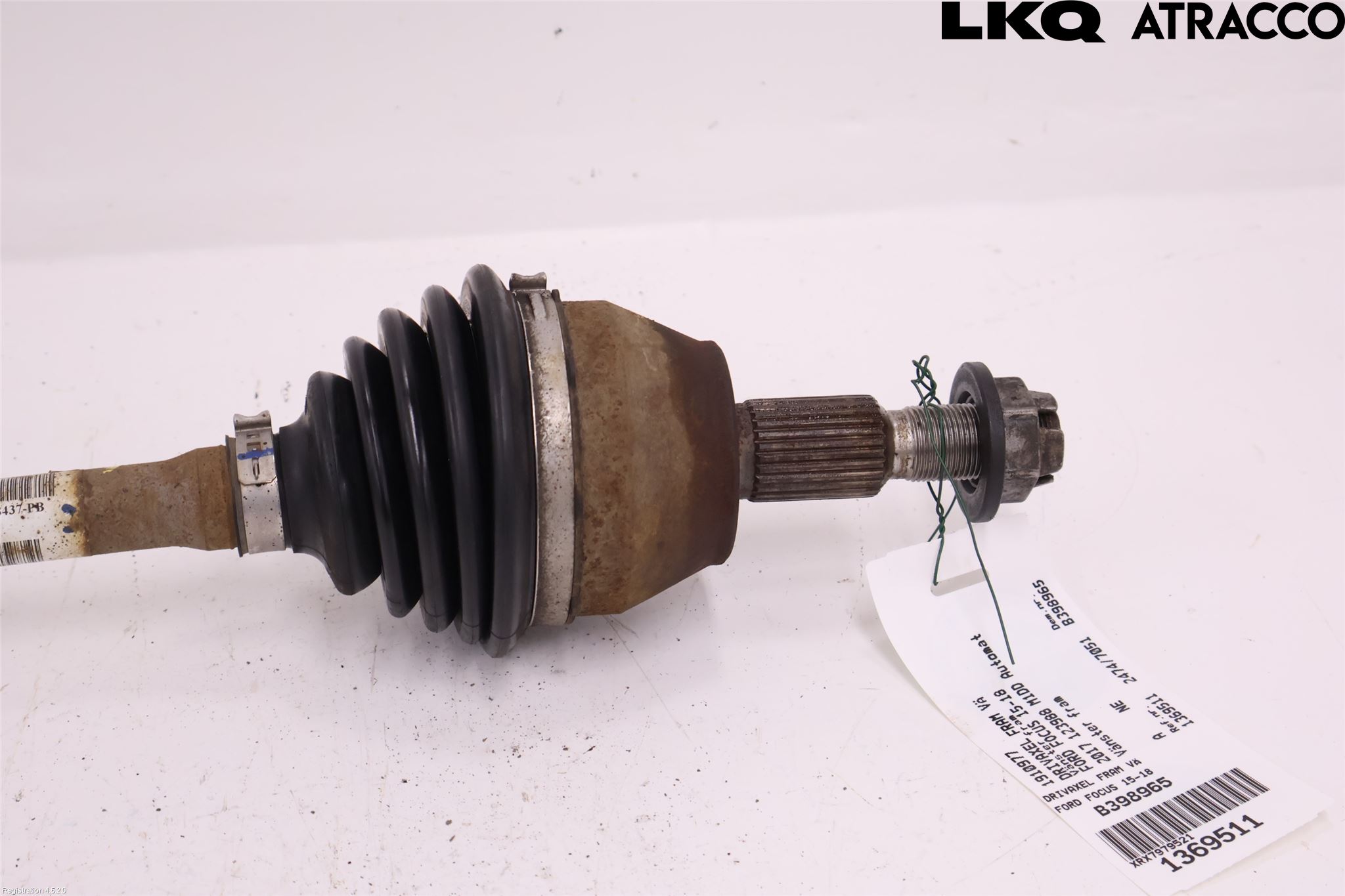 Ford FOCUS 15-18 Drivaxel Fram Vänster