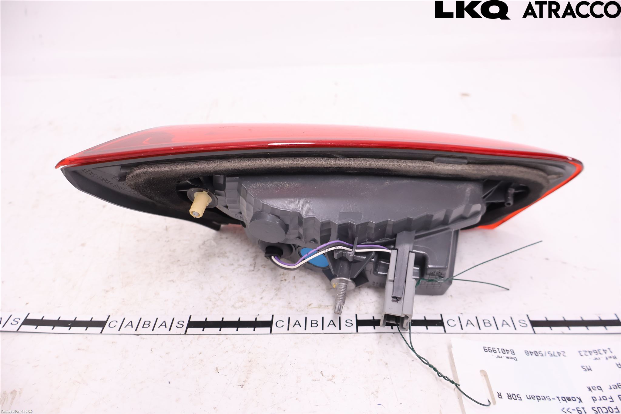 Ford FOCUS 19- Bakljus Lucka Hö