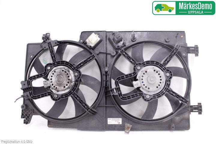 Opel MERIVA B 10-17 Kylfläkt El