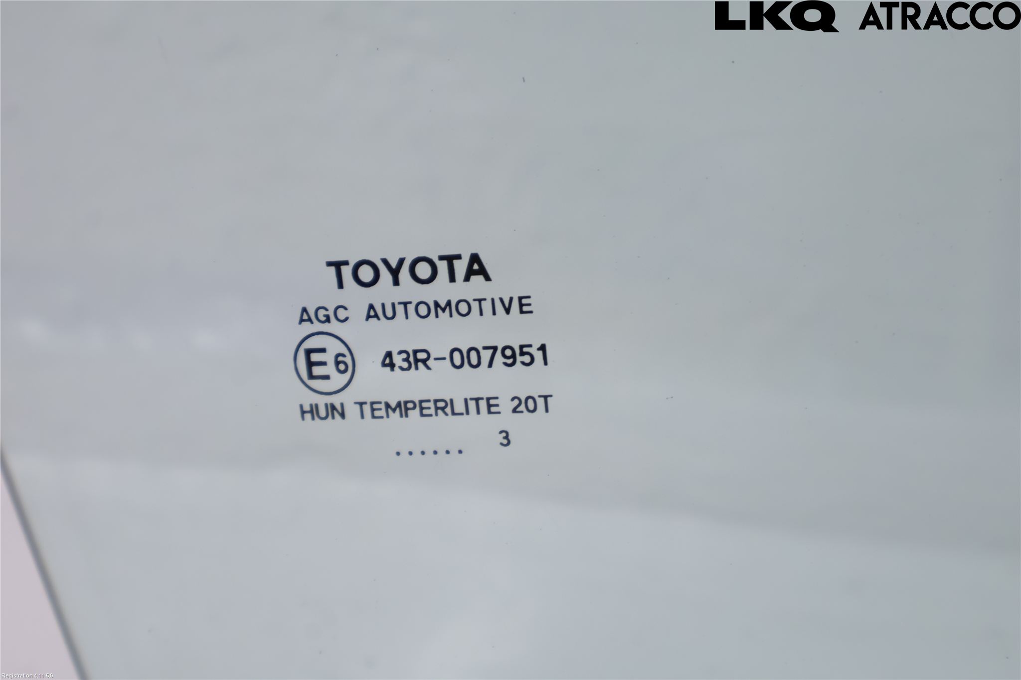 Toyota YARIS CROSS XP21 21- Dörruta Fram Höger