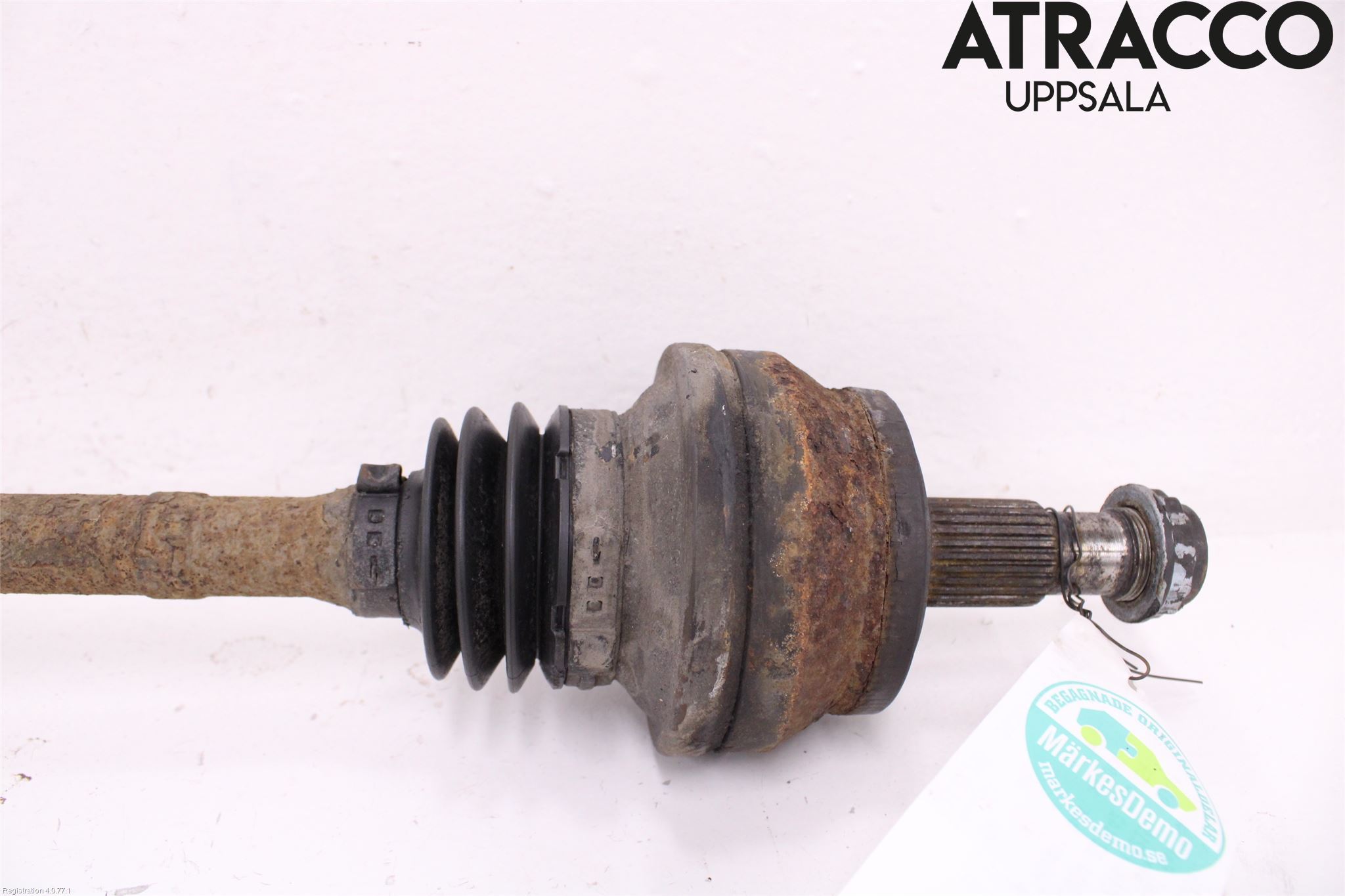 Mercedes-Benz MB CLS (C219) 03-11 Drivaxel Bak Höger
