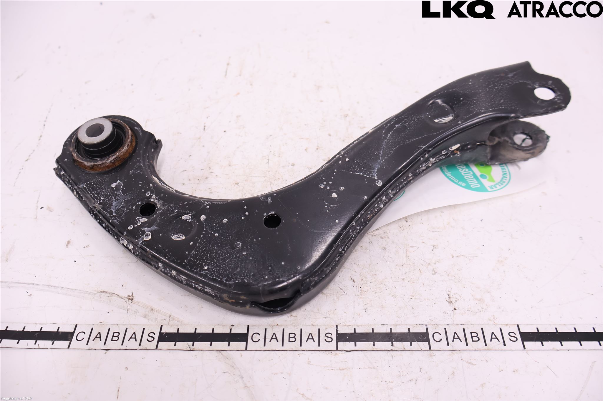 Toyota COROLLA CROSS XG10 22- Bärarm Bak Övre Höger