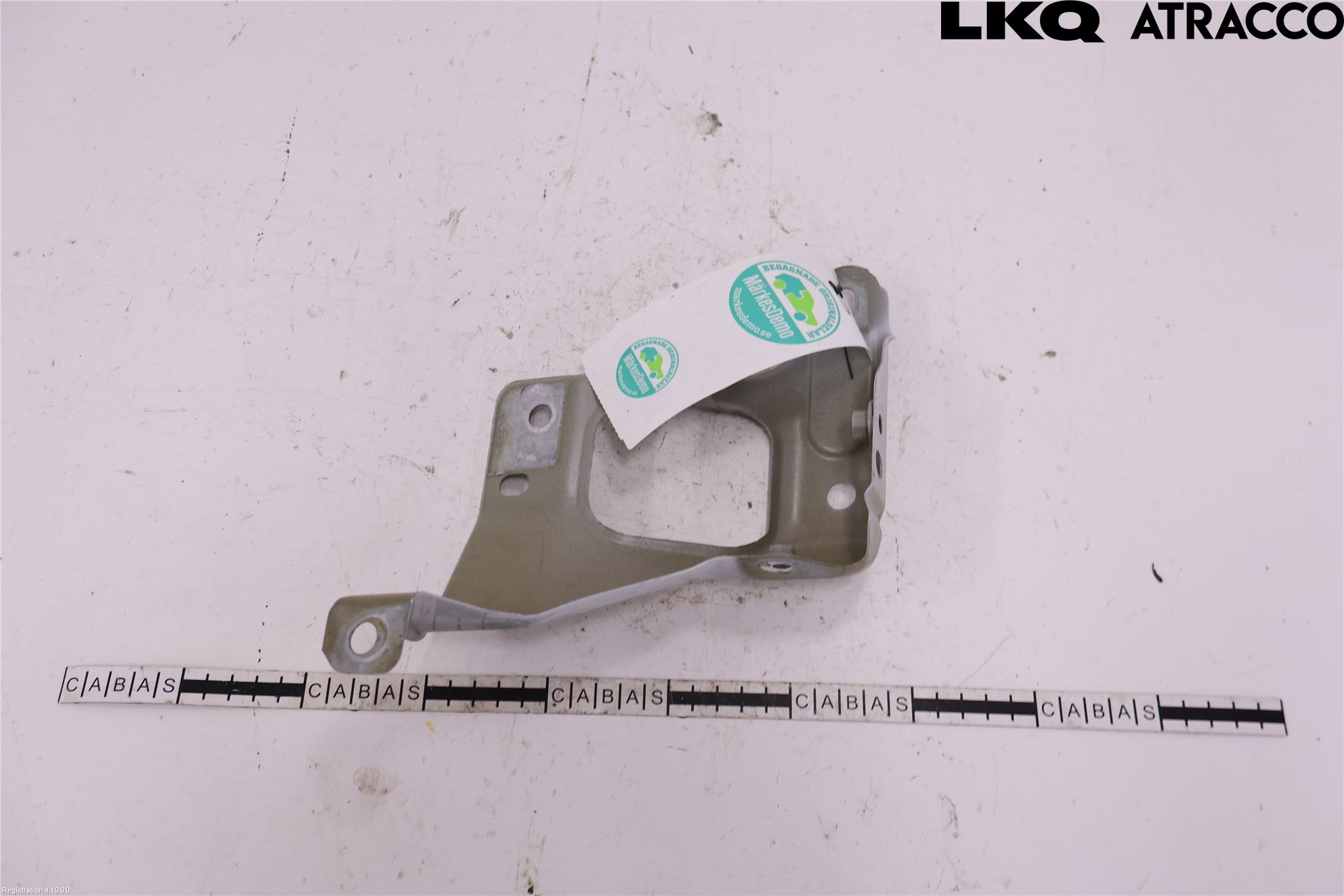 Tesla MODEL 3 17- Skärmfäste Fram Vä