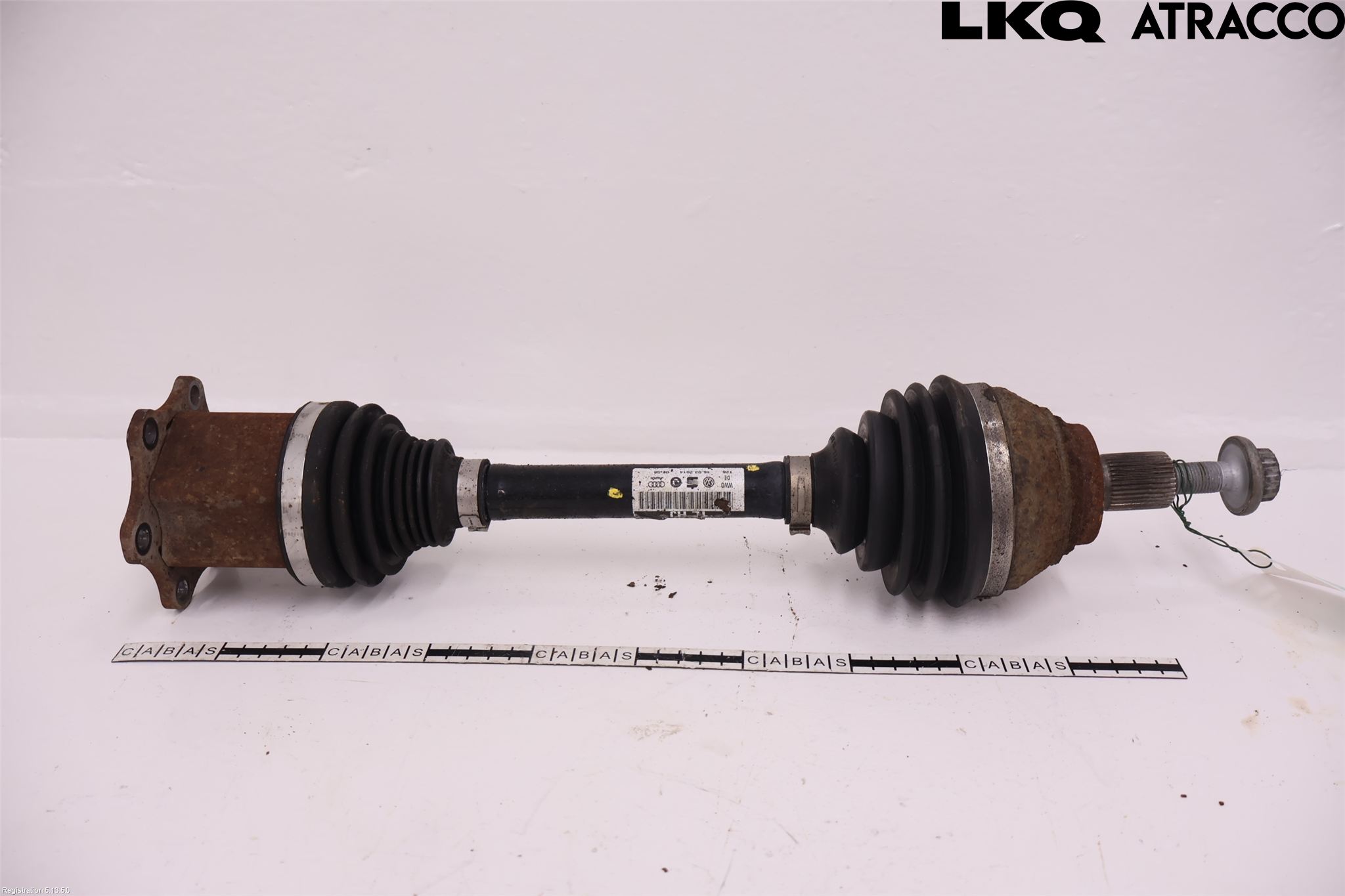 Volkswagen VW PASSAT 11-14 Drivaxel Fram Vänster