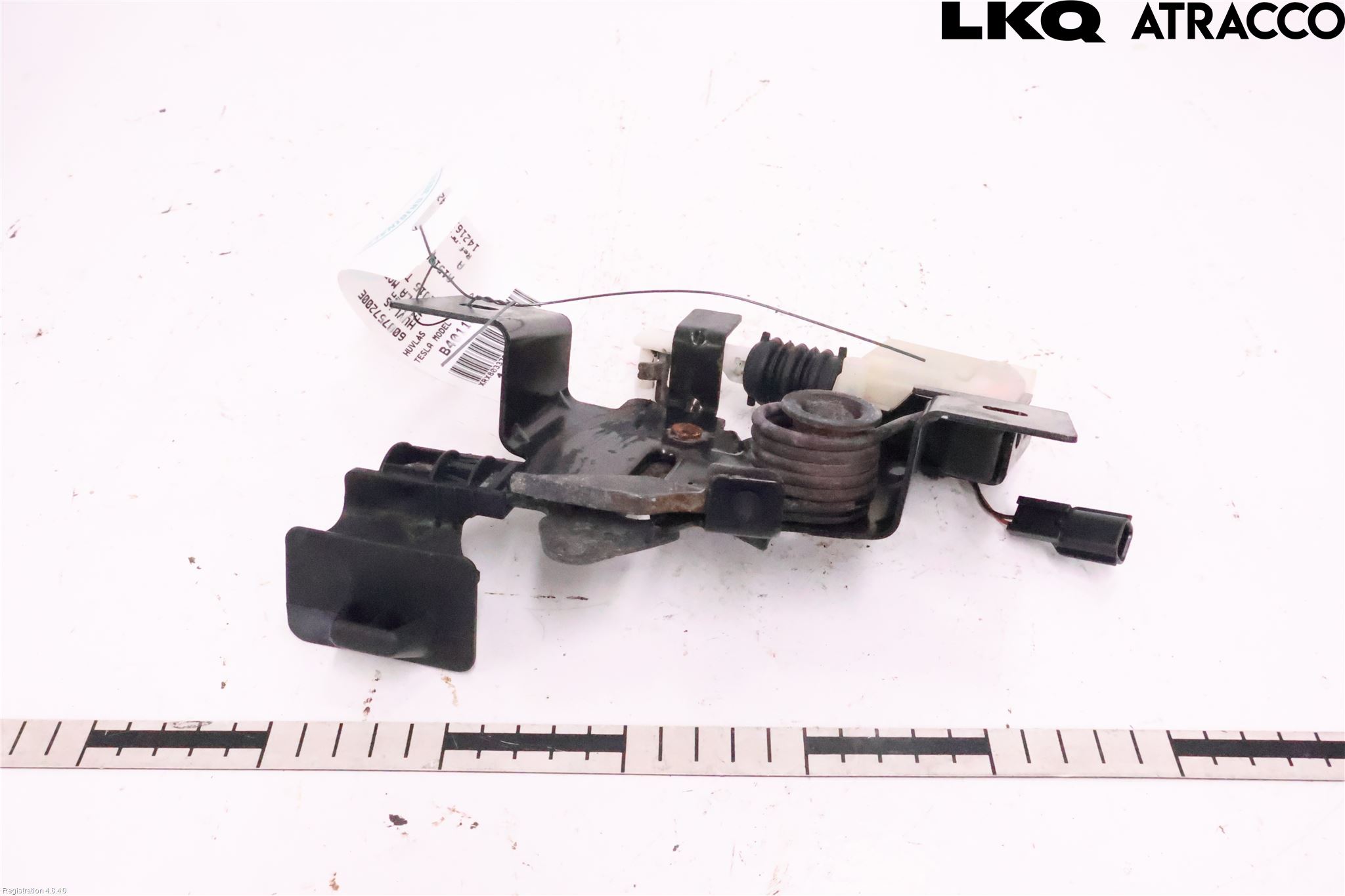 Tesla MODEL S 13- Huvlås