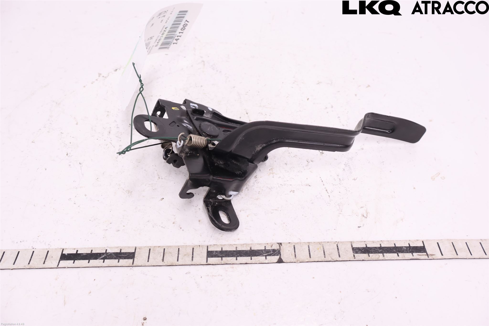 Toyota YARIS CROSS XP21 21- Huvlås