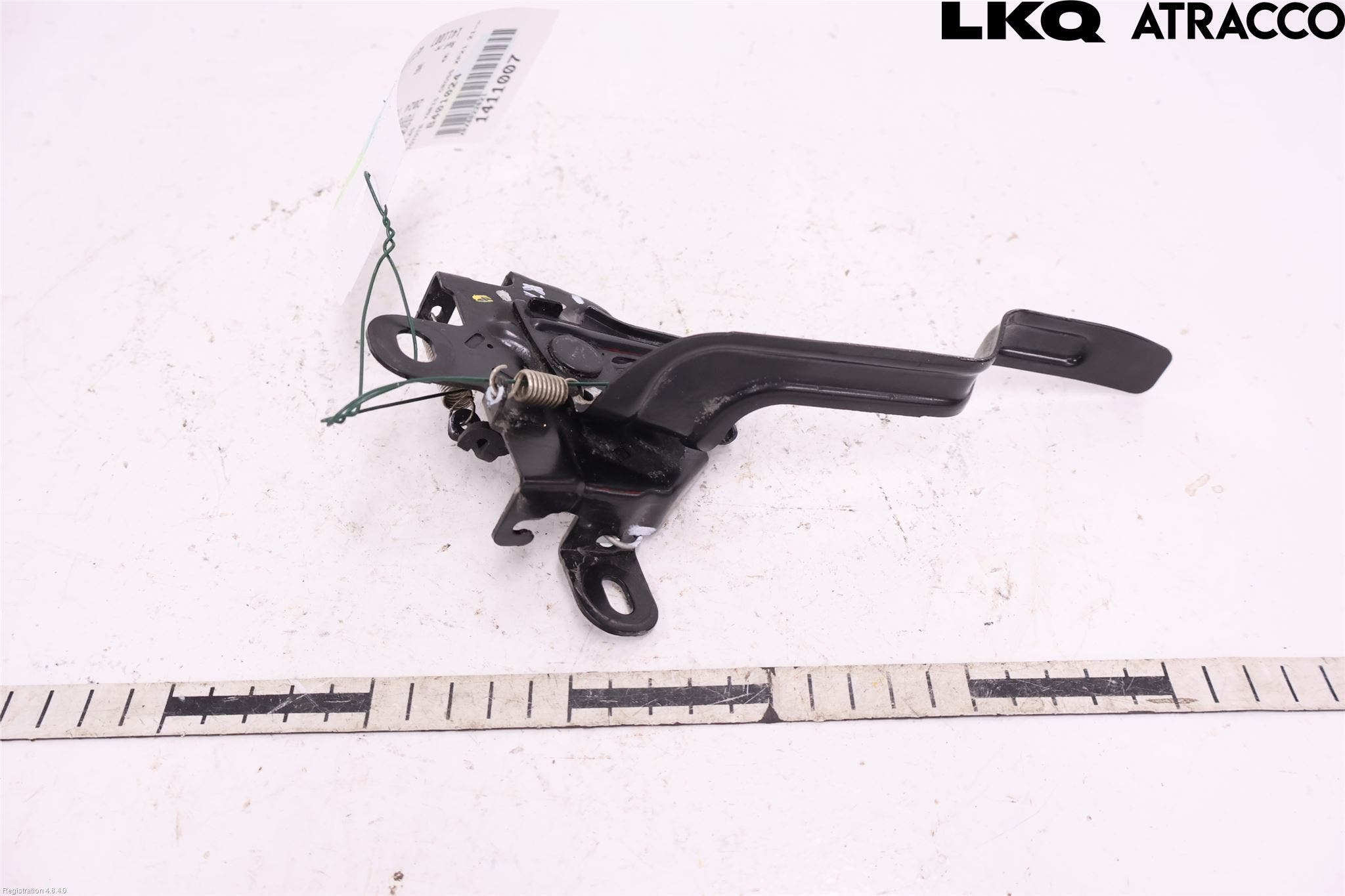 Toyota YARIS CROSS XP21 21- Huvlås