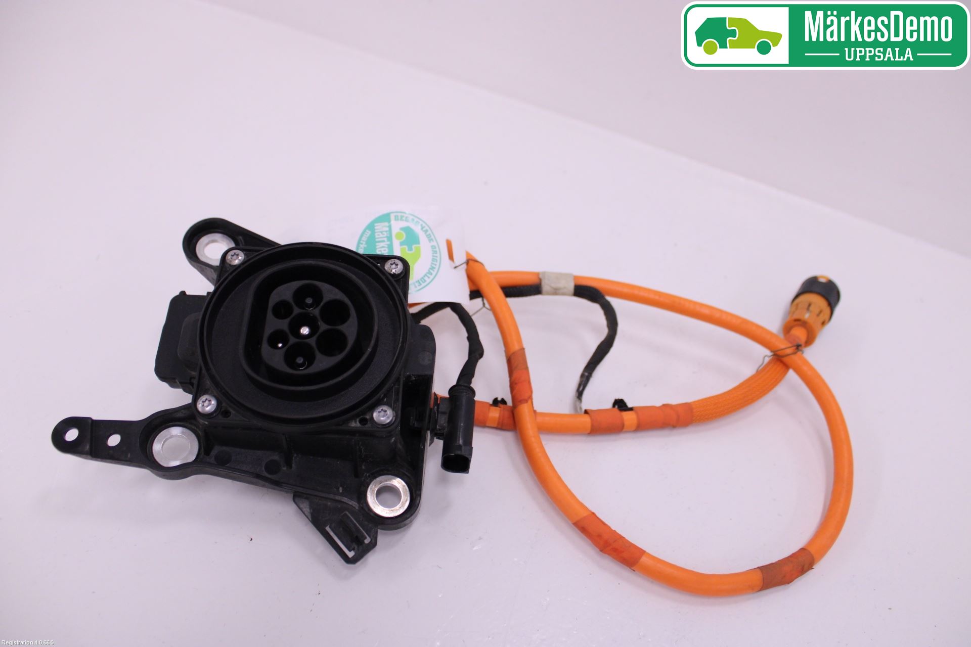 BMW 5 G30/G31/F90 17-23 Batteriladdare Högspänning