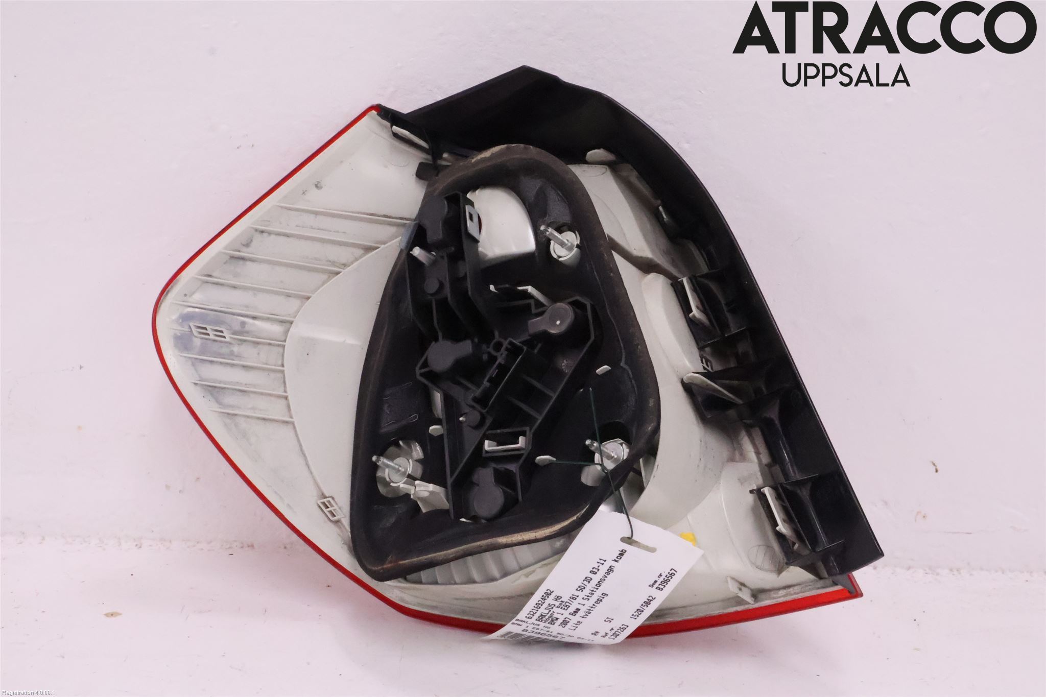 BMW 1 E87/81 5D/3D 03-11 Bakljus Höger