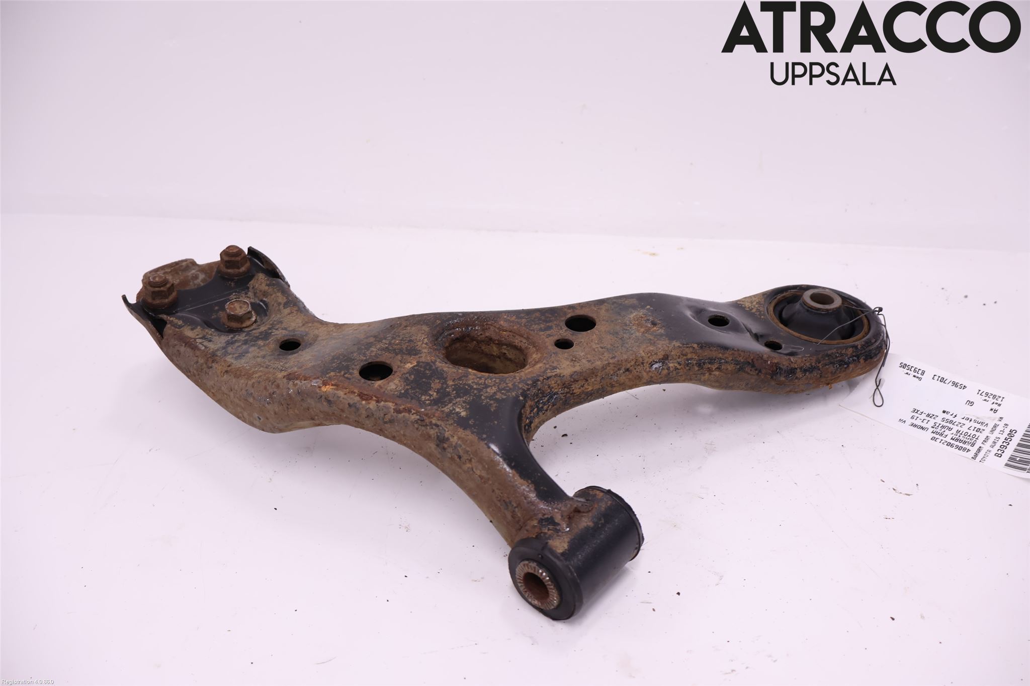 Toyota AURIS 13-19 Bärarm Fram Undre Vä