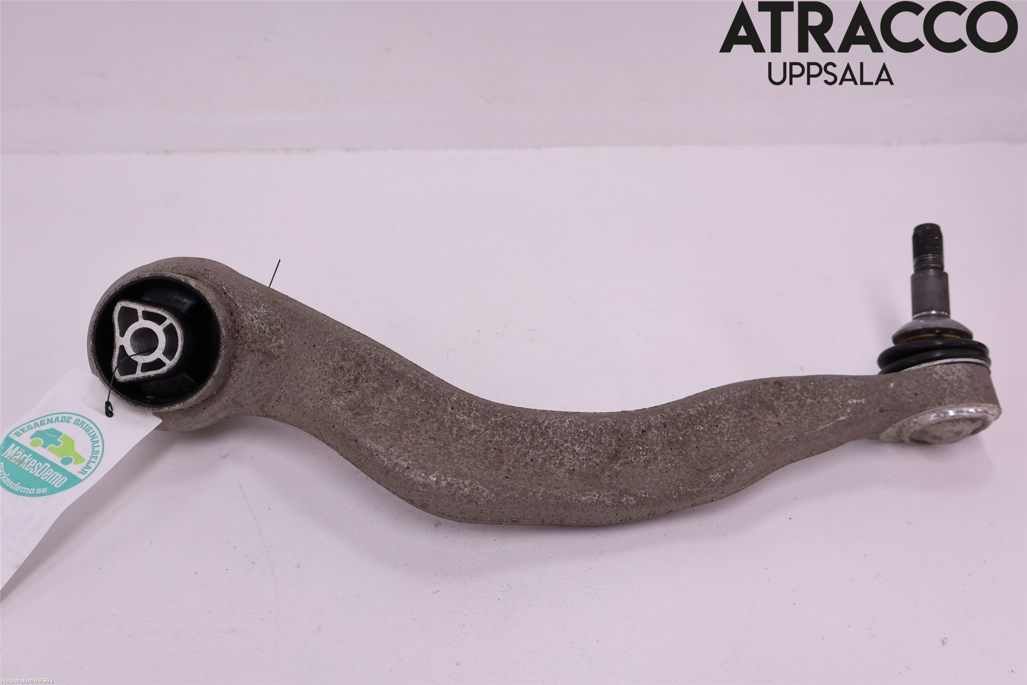 BMW 5 G30/G31/F90 17-23 Bärarm Fram Undre Vä