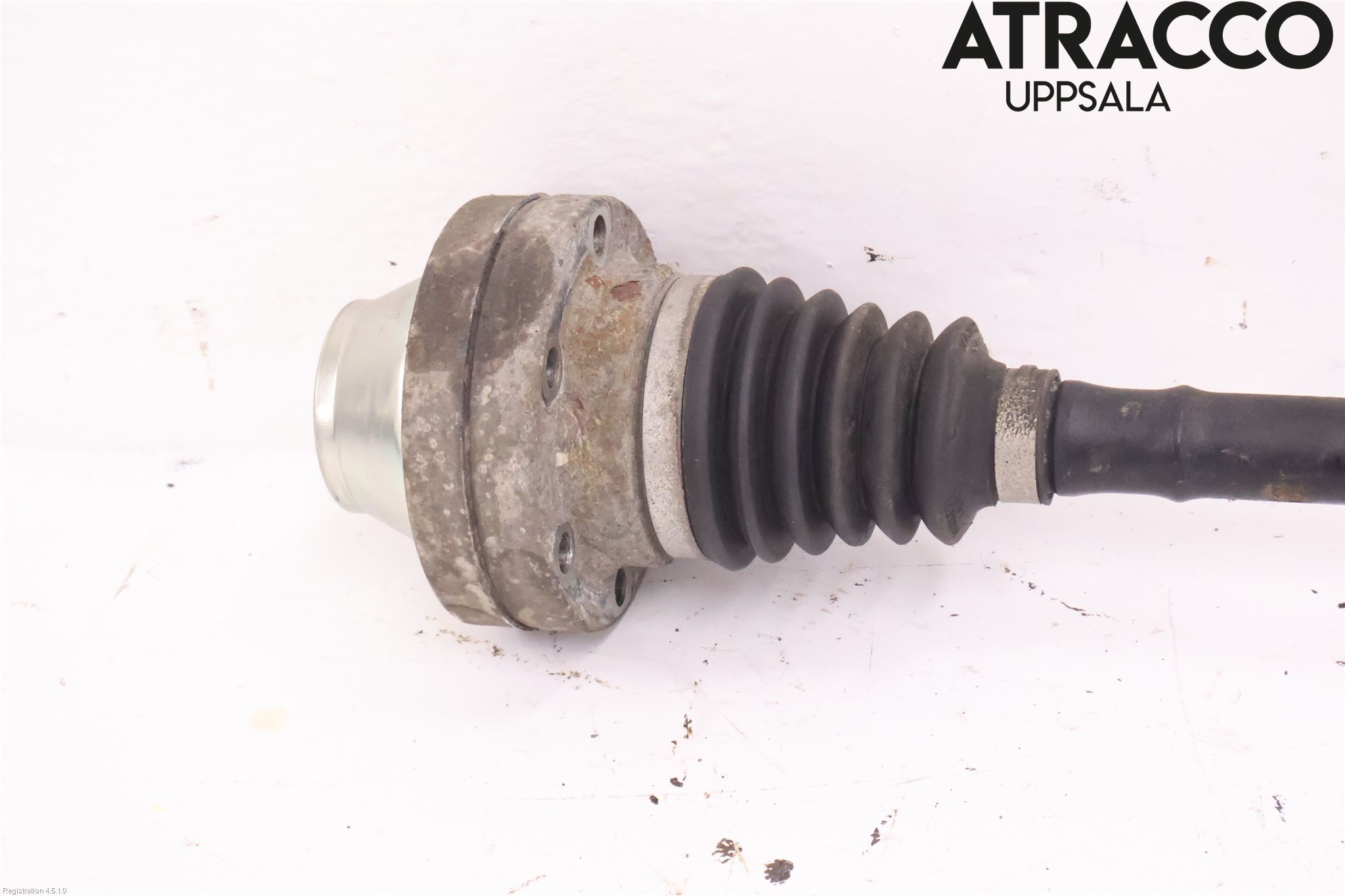 Volkswagen VW AMAROK 2H 10-22 Drivaxel Fram Vänster