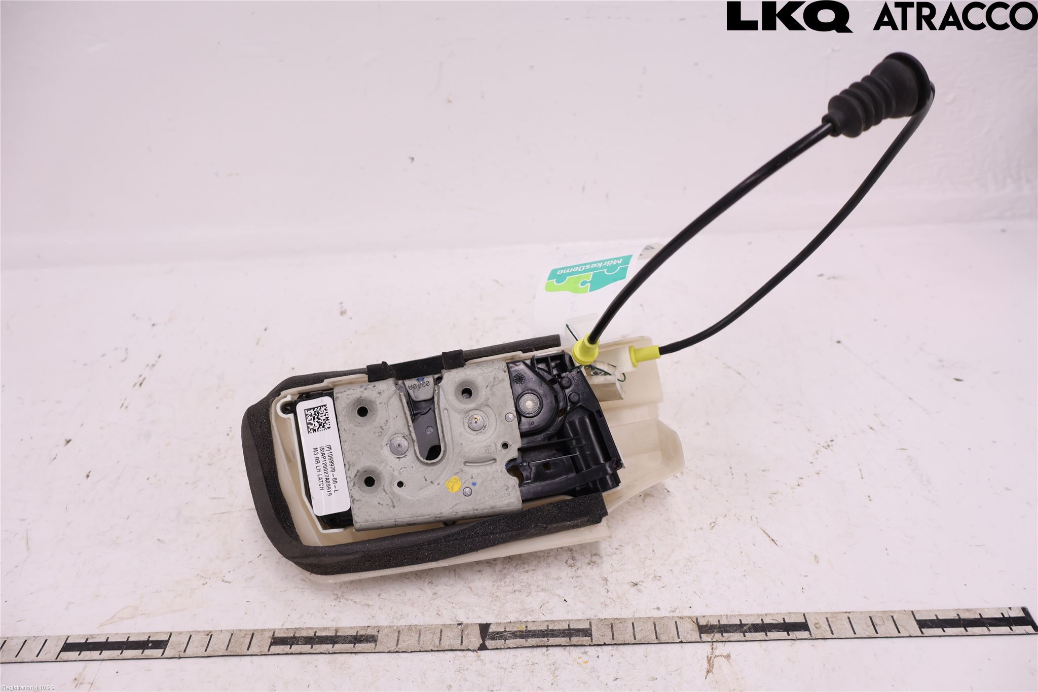 Tesla MODEL 3 17- Låskista-Dörrlås