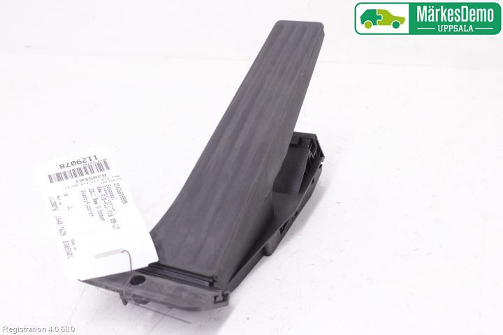 BMW 5 F10/F11/F18 09-17 Gaspedal
