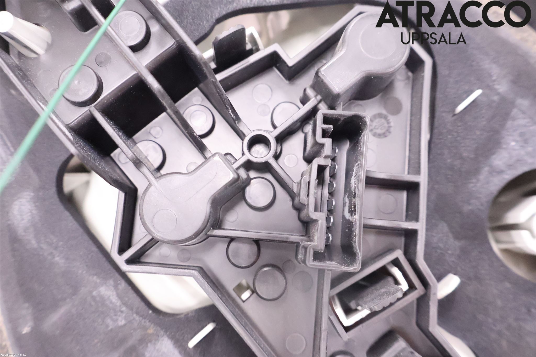 BMW 1 E87/81 5D/3D 03-11 Bakljus Höger