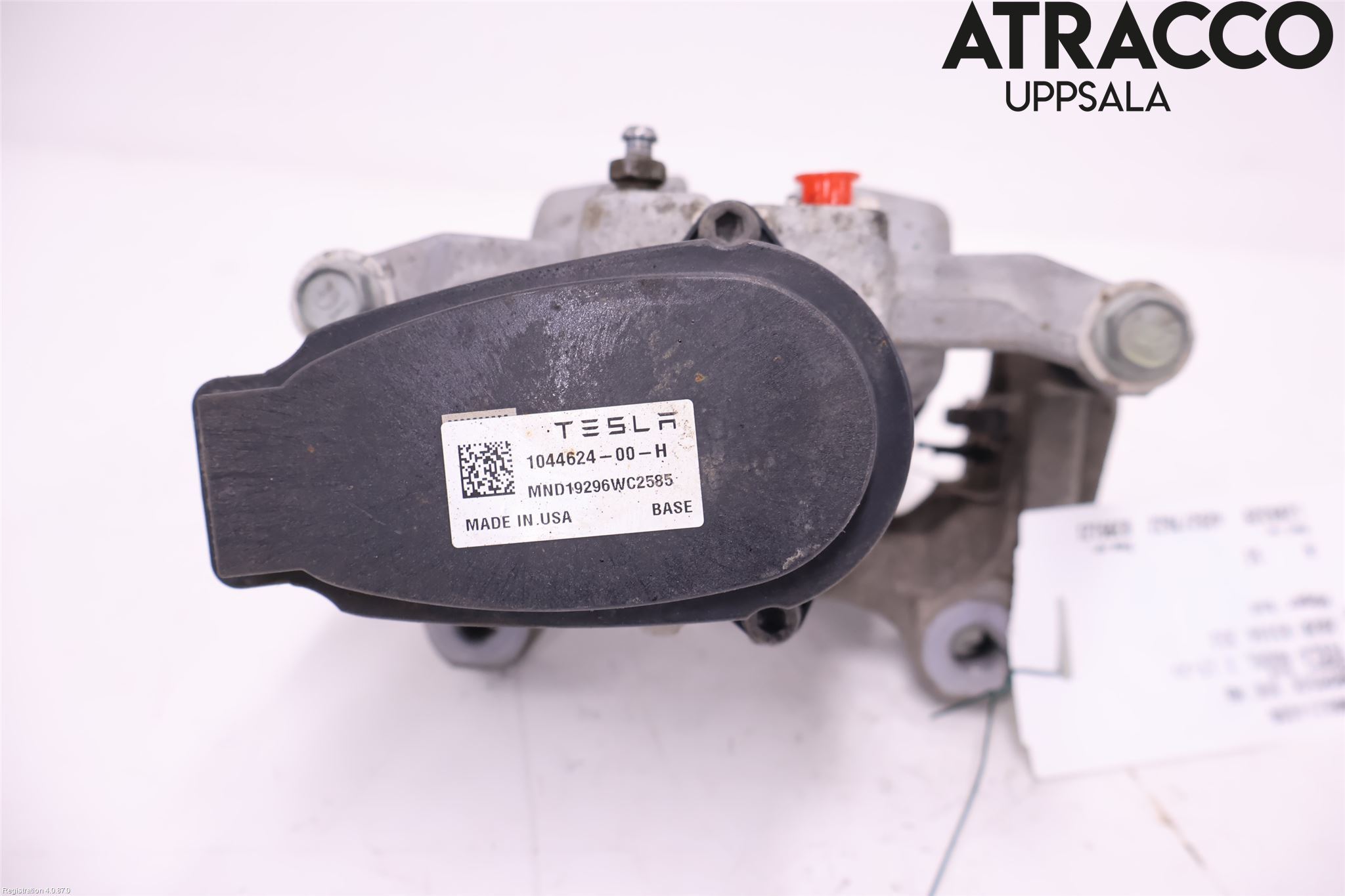 Tesla MODEL 3 17- Bromsok Bak Höger