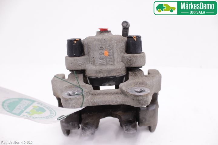 BMW 3 F30/F31/F80 12-19 Bromsok Bak Höger