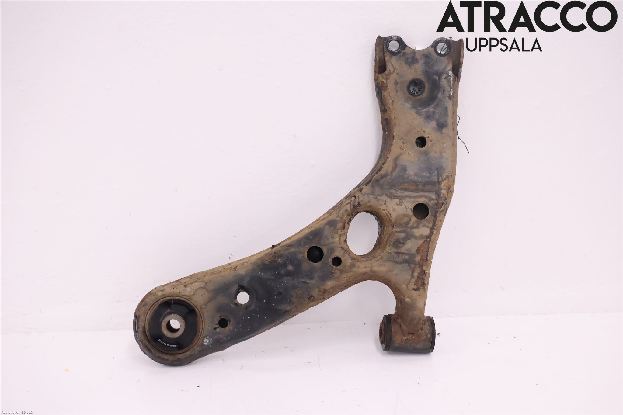 Toyota AURIS 13-19 Bärarm Fram Undre Hö