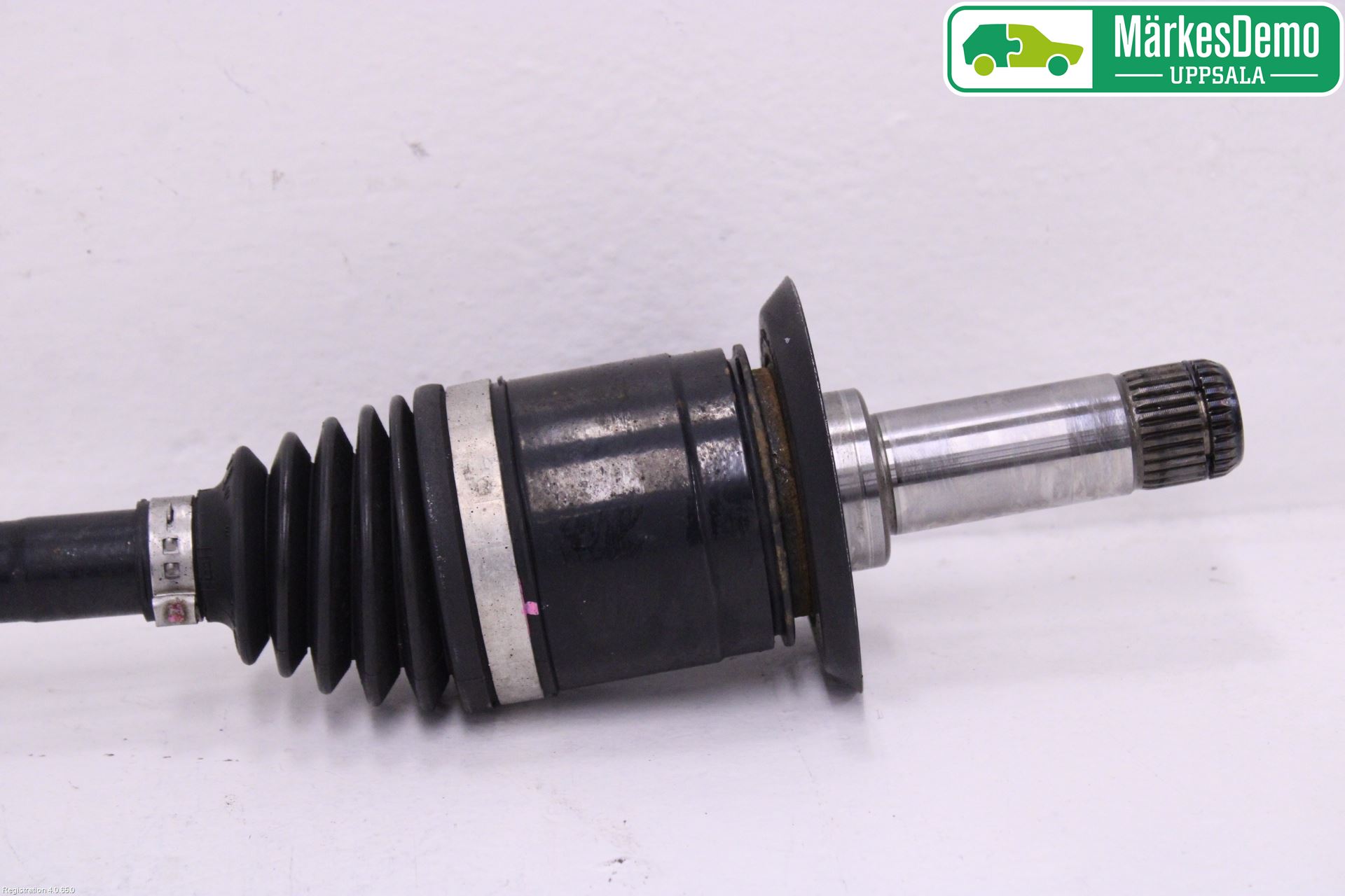 Mini COOPER CLUBMAN F54 16- Drivaxel Bak Höger