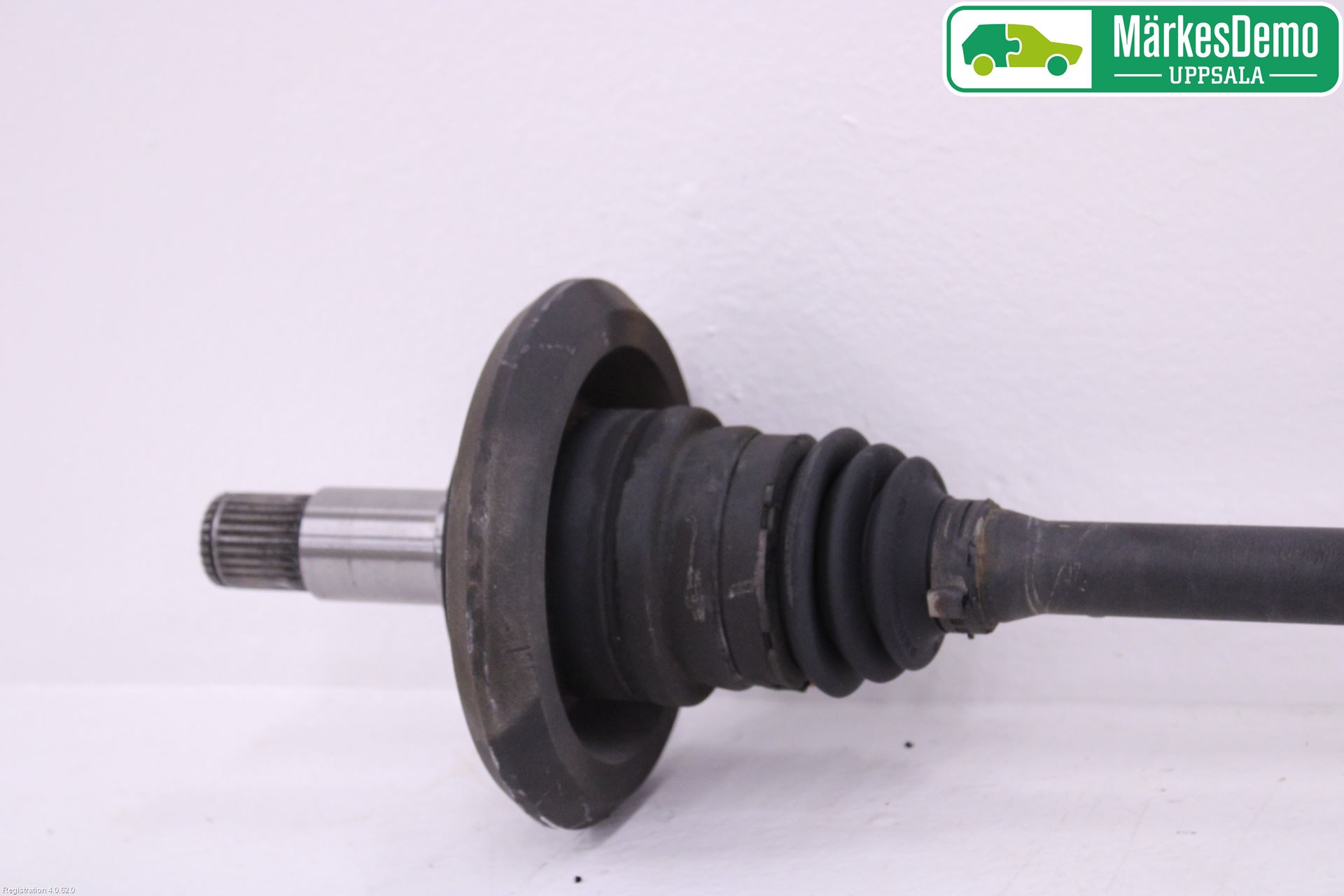 Mercedes-Benz MB C-KLASS (W205) 14-21 Drivaxel Bak Vänster