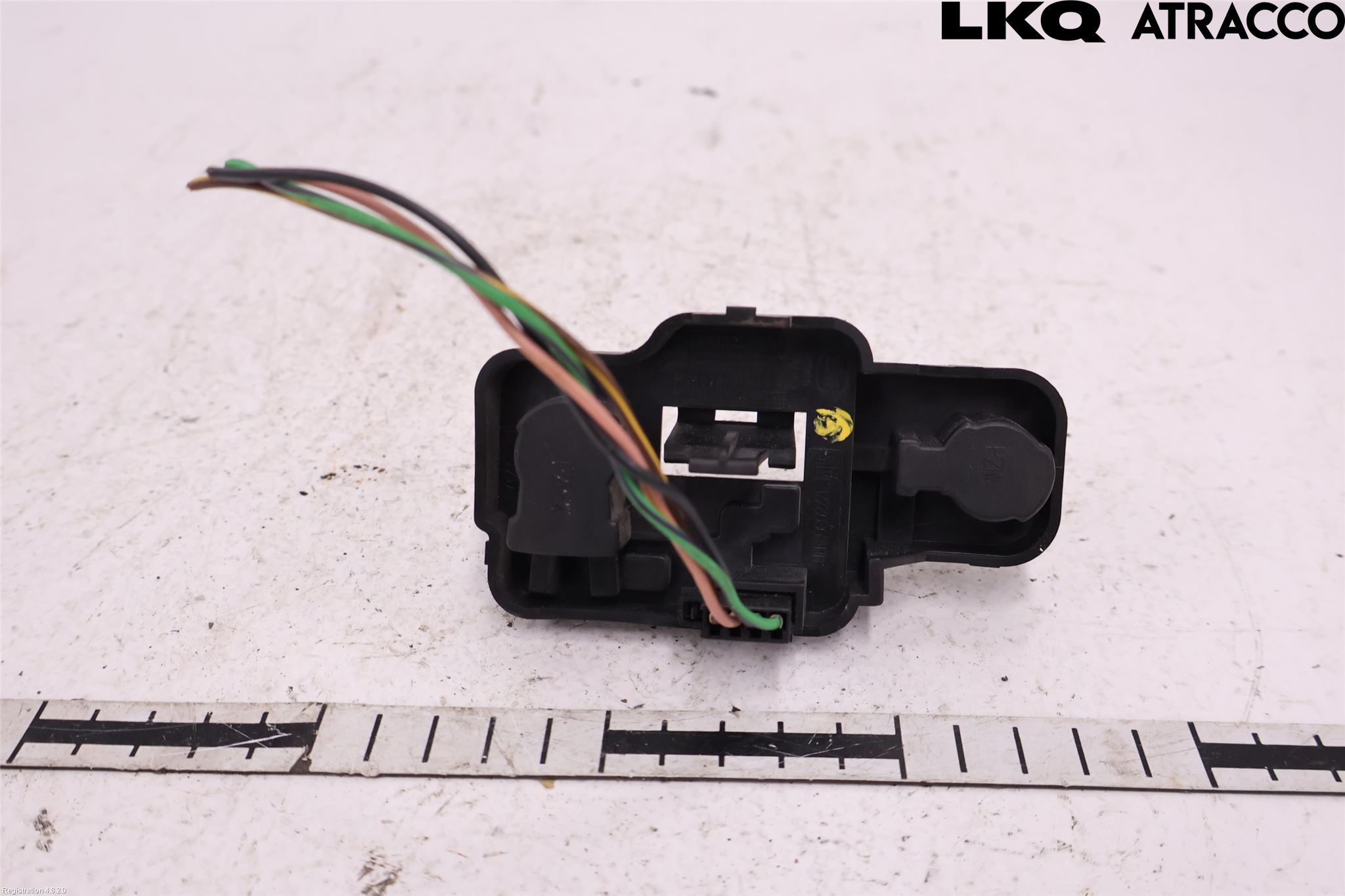 Saab 9-5     06-10 Bakljusinsats-Lamphhö