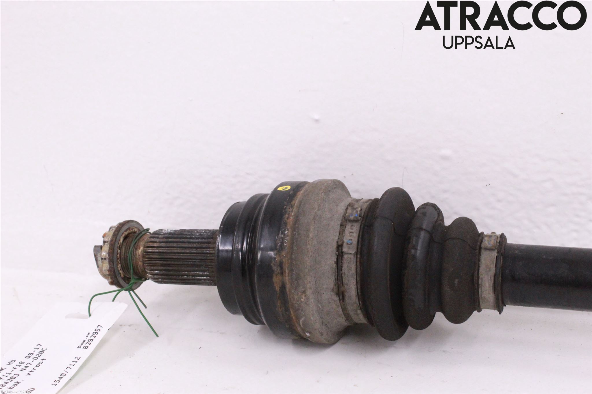 BMW 5 F10/F11/F18 09-17 Drivaxel Bak Höger
