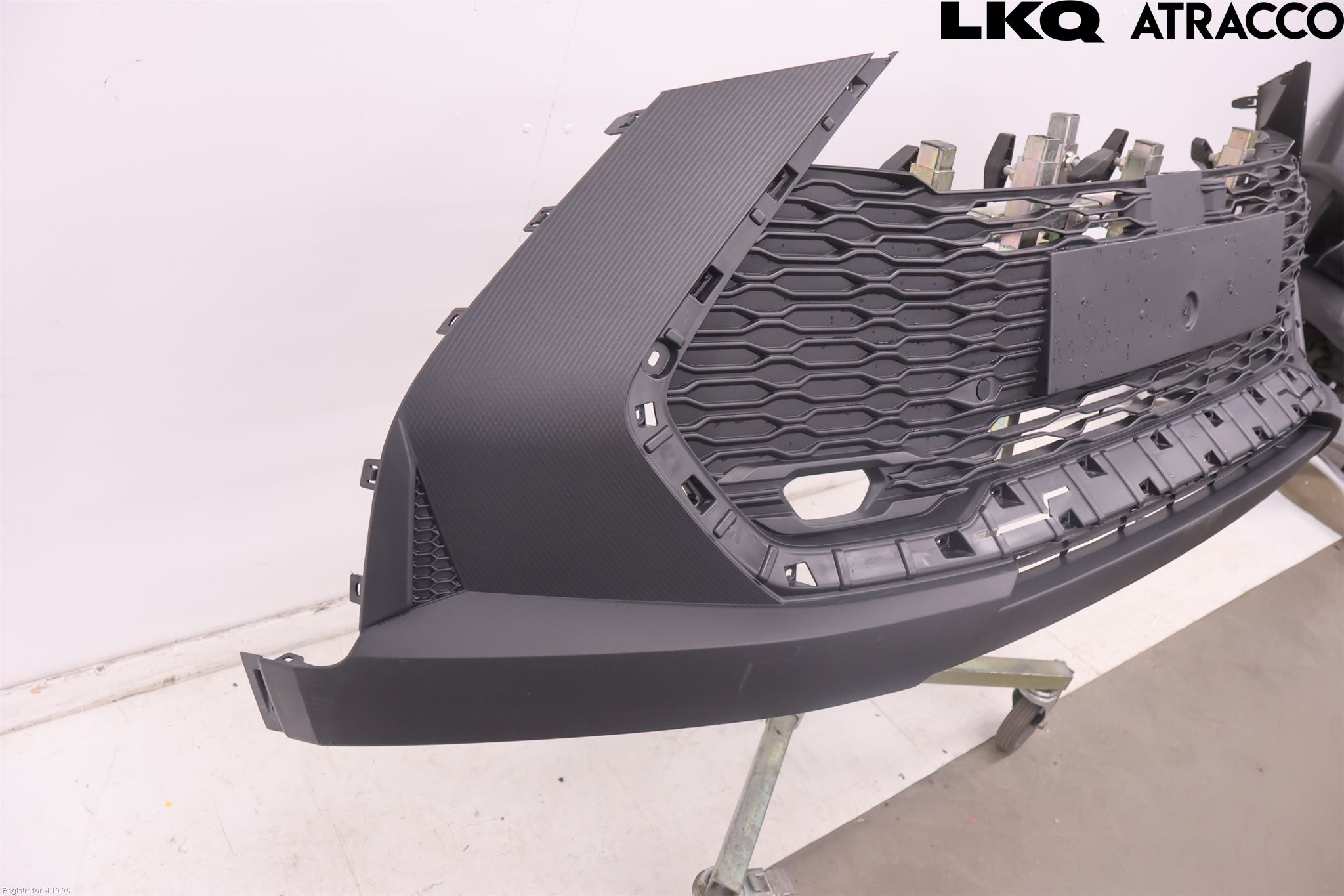 Toyota C-HR 24- Stöt Utfyllnad-List-Grill