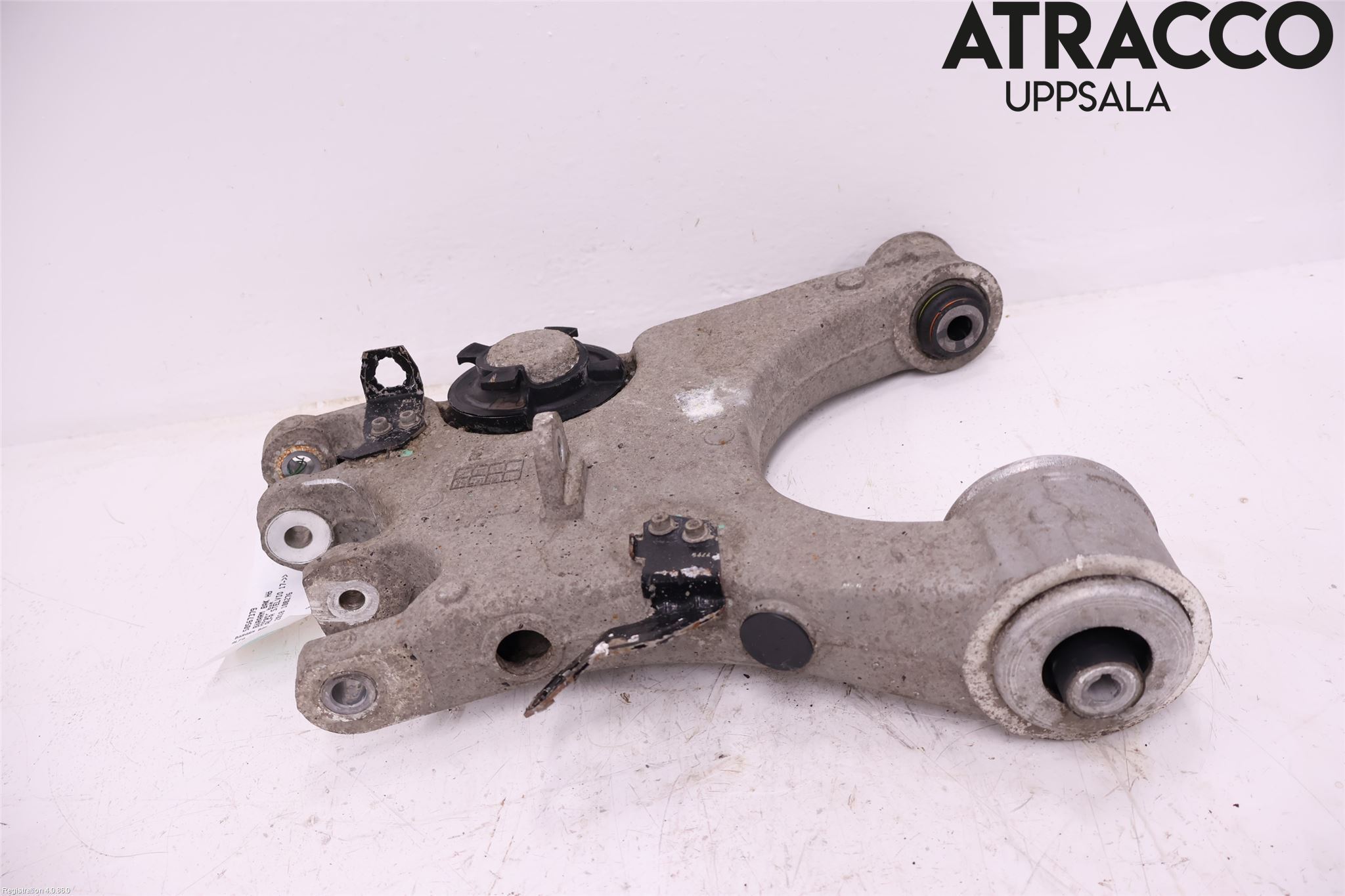 Alfa STELVIO 17- Bärarm Bak Höger