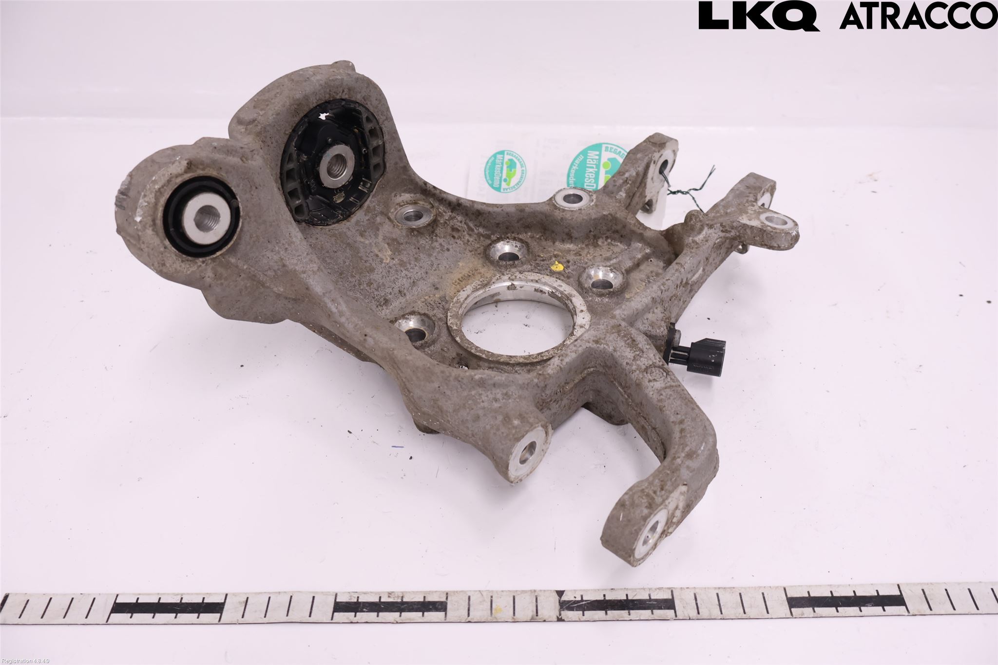 Volvo XC60 18- Hjullagerhus-Spindel Hö B