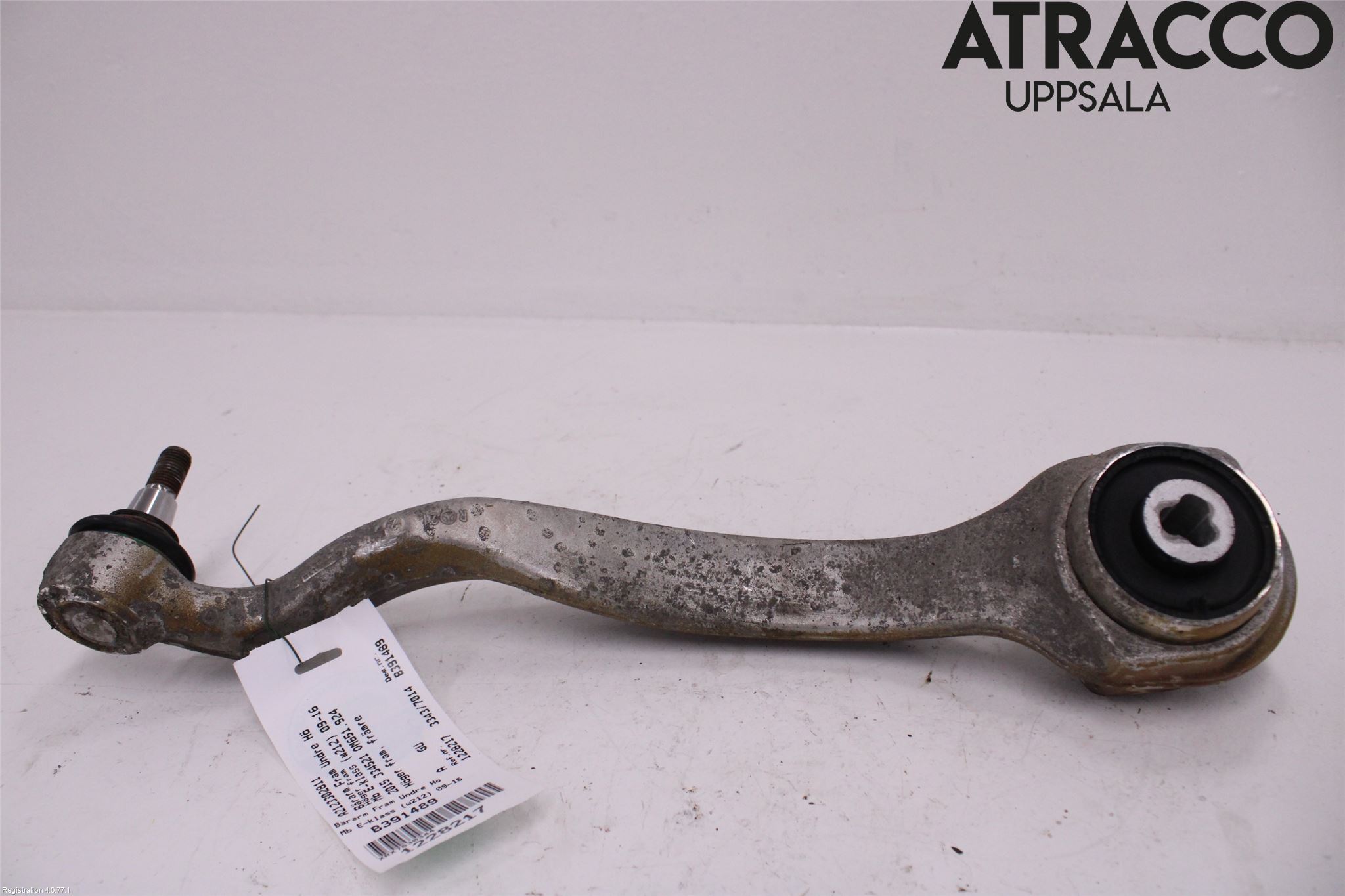 Mercedes-Benz MB E-KLASS (W212) 09-16 Bärarm Fram Undre Hö