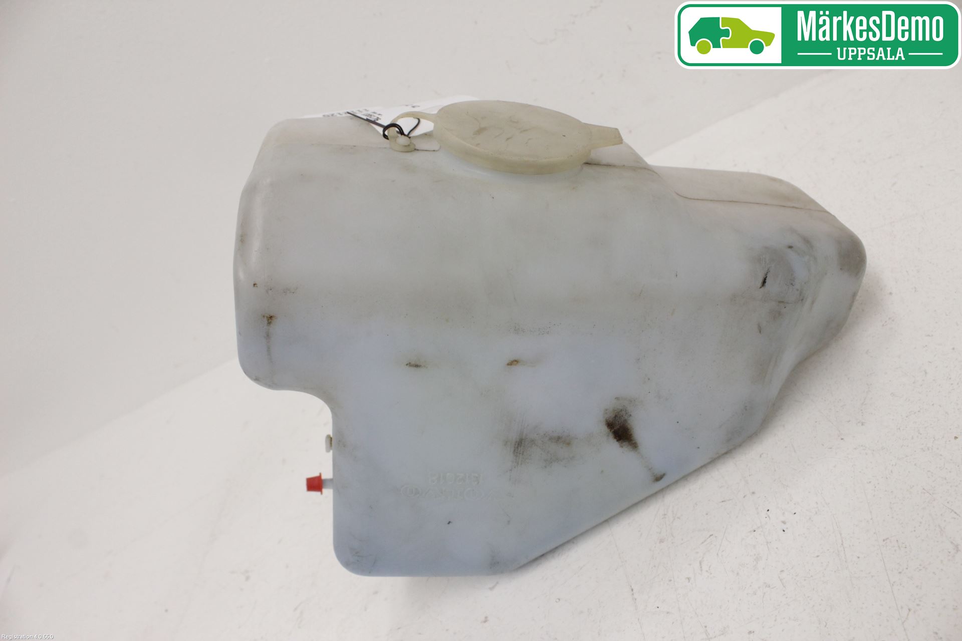 Volvo 260 75-78 Spolartank Vindruta