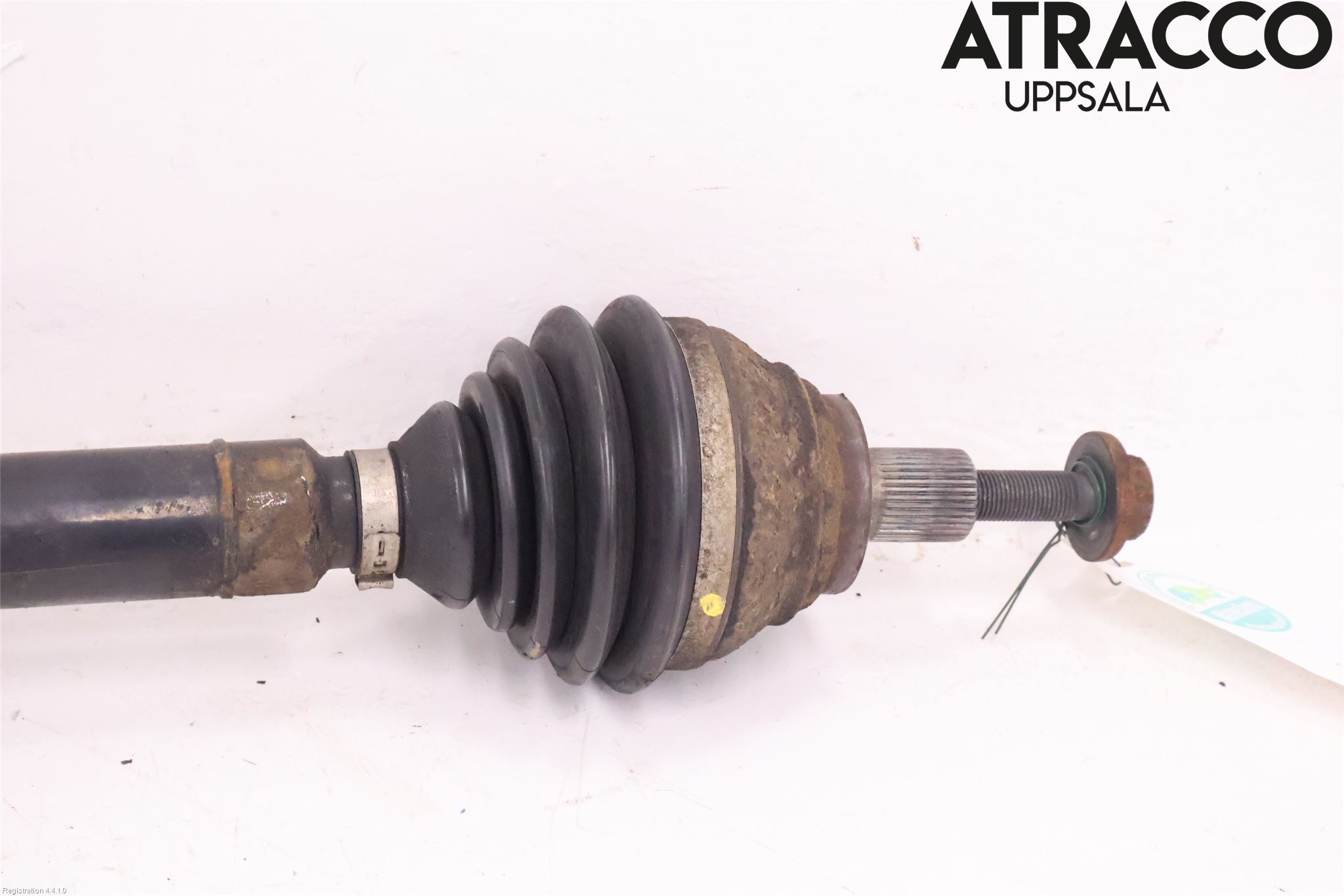 Volkswagen VW PASSAT 11-14 Drivaxel Fram Höger