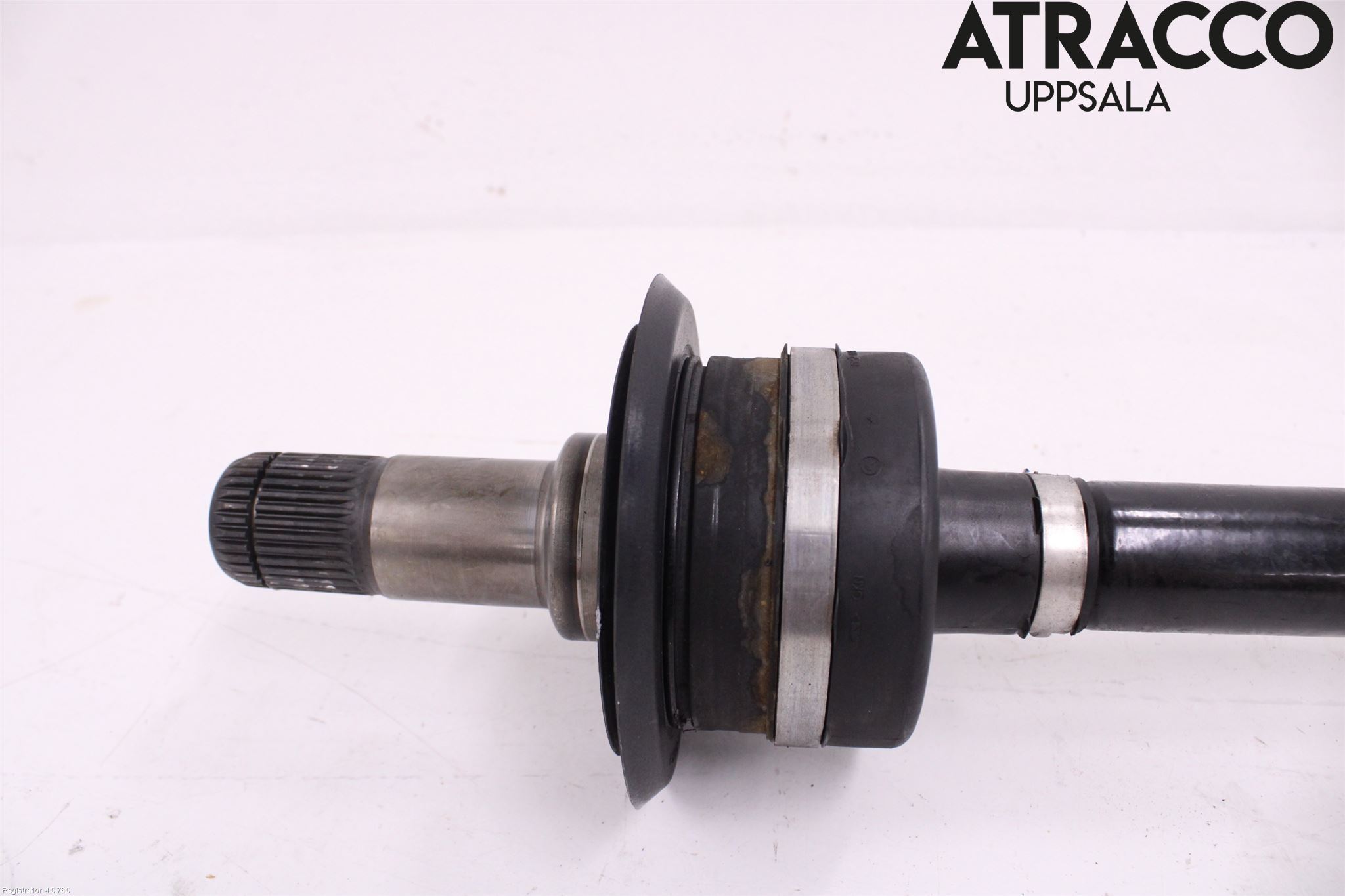 BMW 5 G30/G31/F90 17-23 Drivaxel Bak Vänster