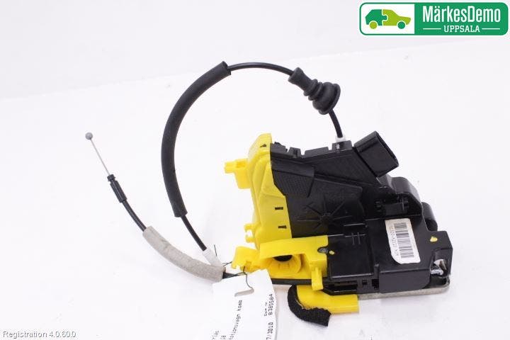 Kia CEED 12-18 Låskista-Dörrlås