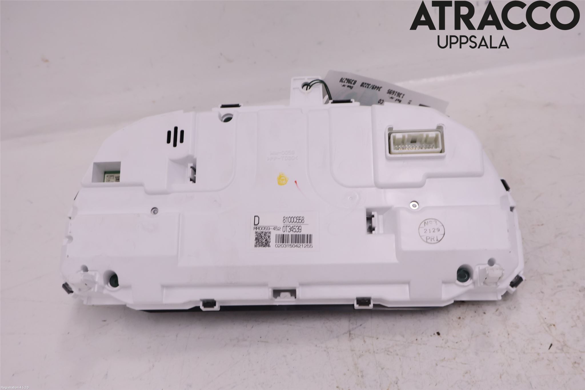 Mitsubishi OUTLANDER 13-21 Instrument Komb