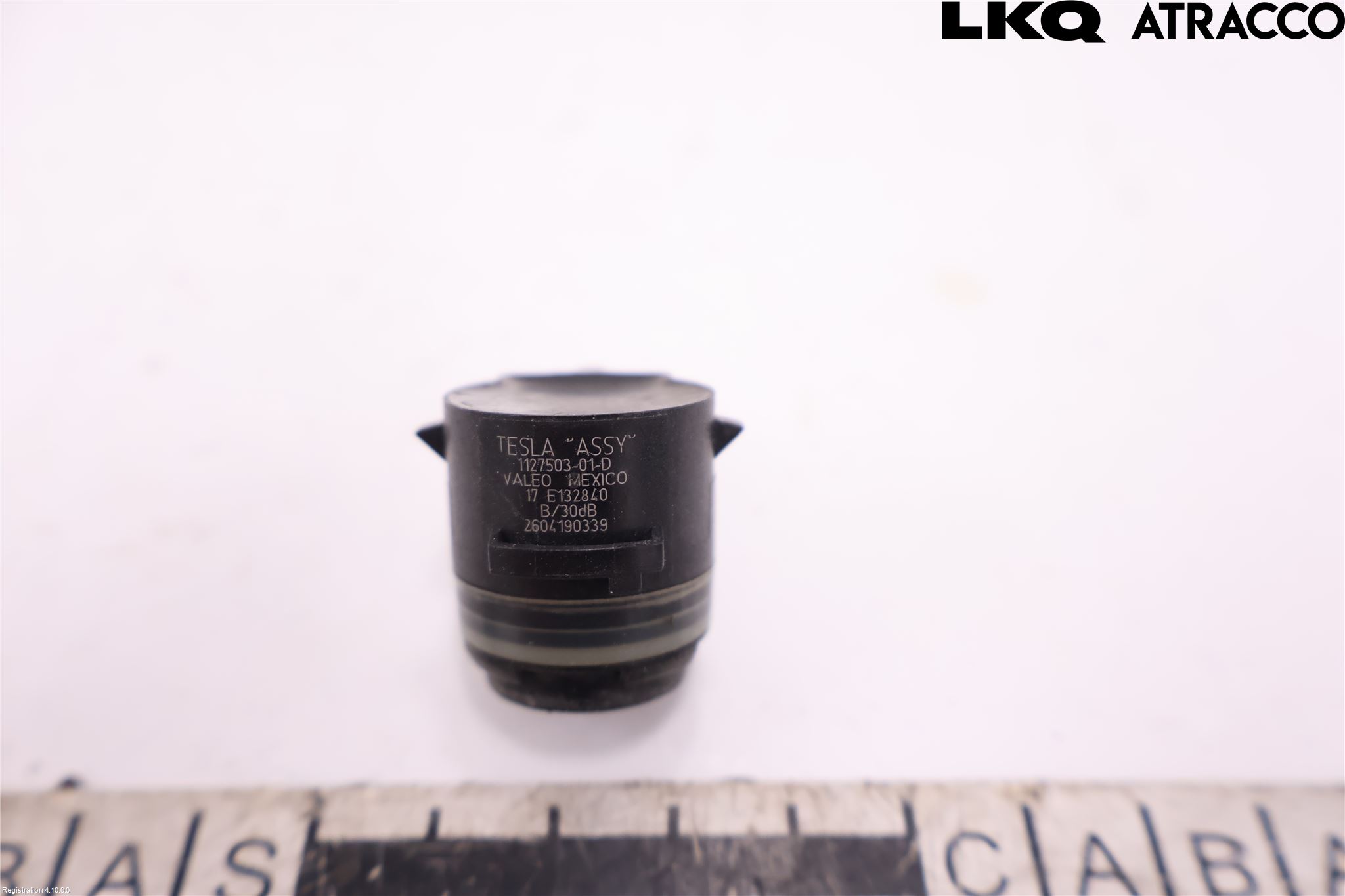 Tesla MODEL 3 17- Parkeringshjälp Backsensor