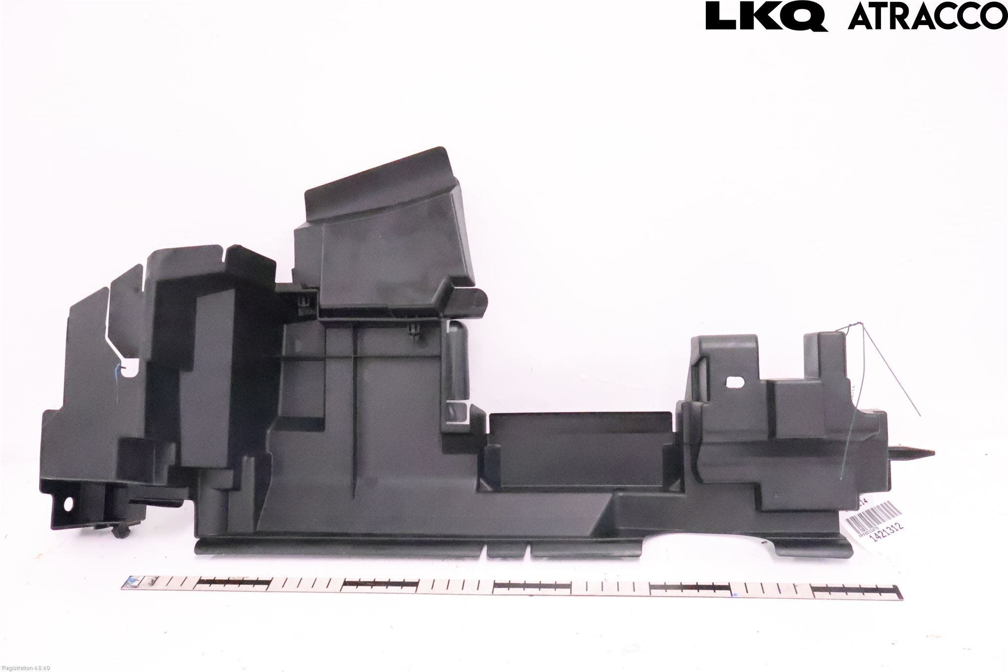 Lexus NX 340h/450h+ 21- Deflektor Plåt-Plast Kylning