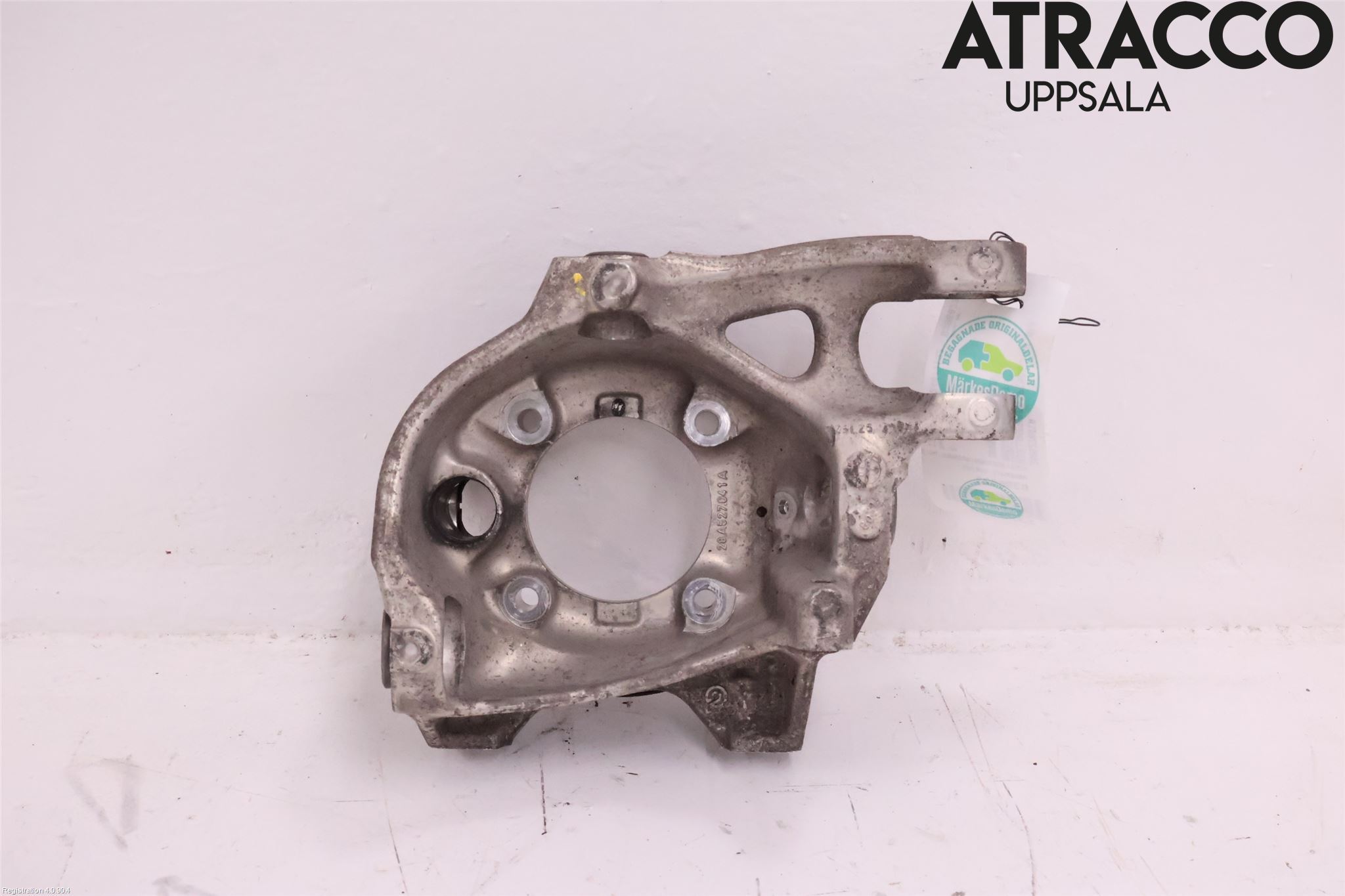 Maserati  Hjullagerhus-Spindel Hö B