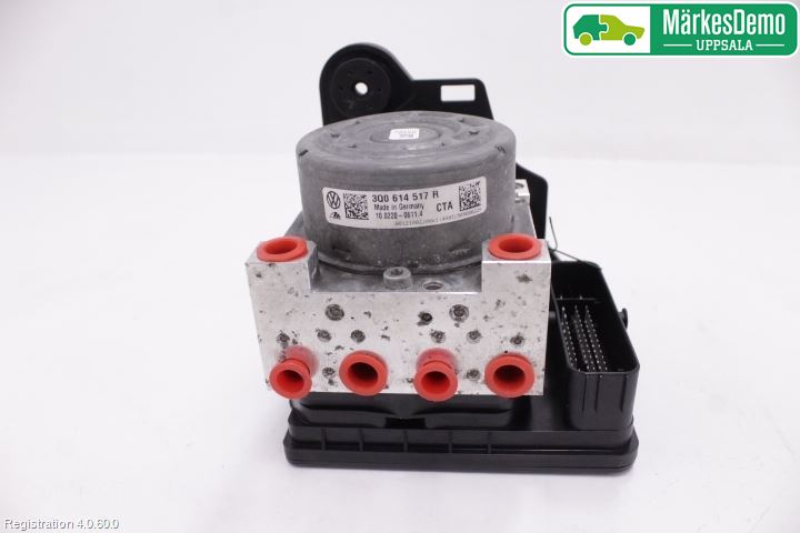 Volkswagen VW PASSAT 15-19 Abs Hydraulaggregat