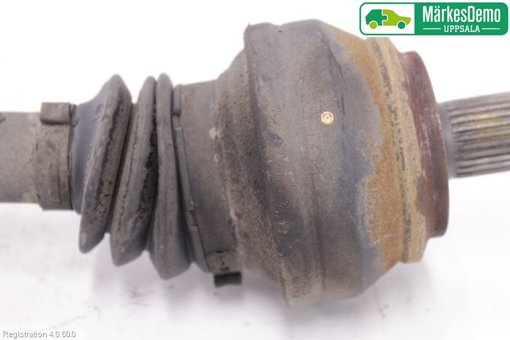 Mercedes-Benz MB E-KLASS (W213) 16-23 Drivaxel Bak Vänster