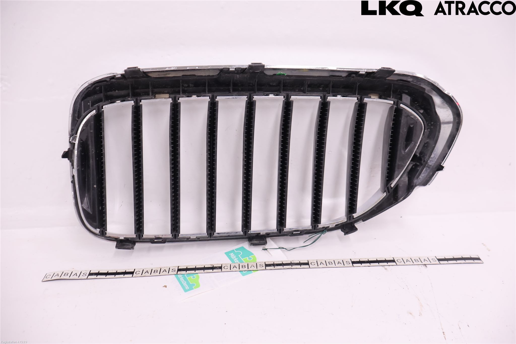 BMW 5 G30/G31/F90 17-23 Grilldel Höger