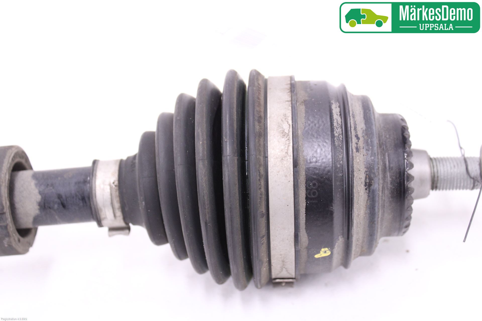 BMW 2 F45 Active Tourer 14-21 Drivaxel Fram Höger