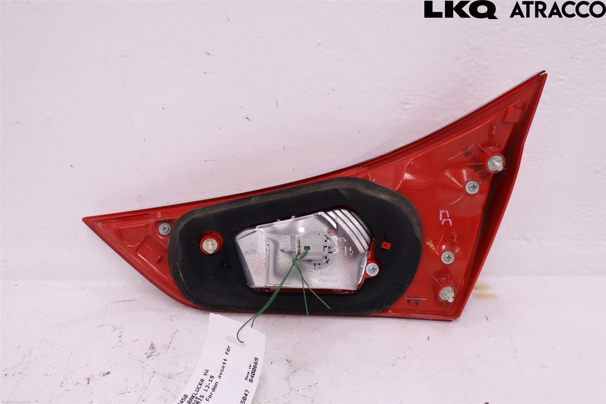 Toyota AURIS 13-19 Bakljus Lucka Vä