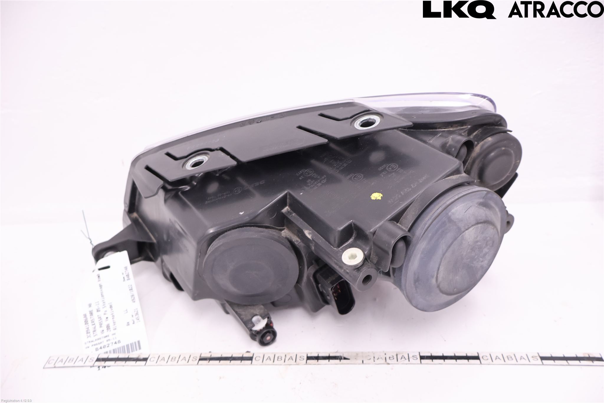 Volkswagen VW PASSAT 05-11 Strålkastare Höger
