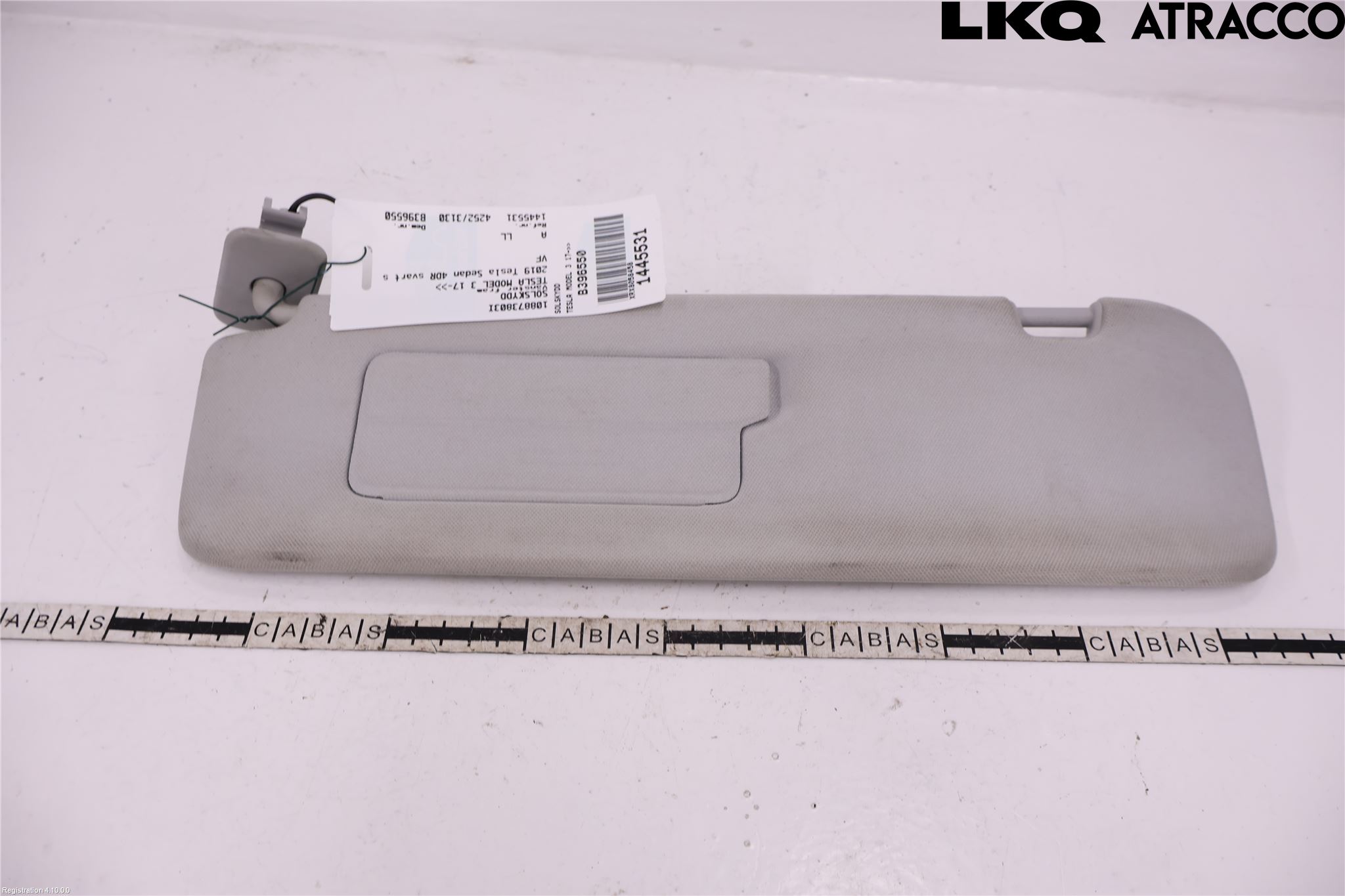 Tesla MODEL 3 17- Solskydd