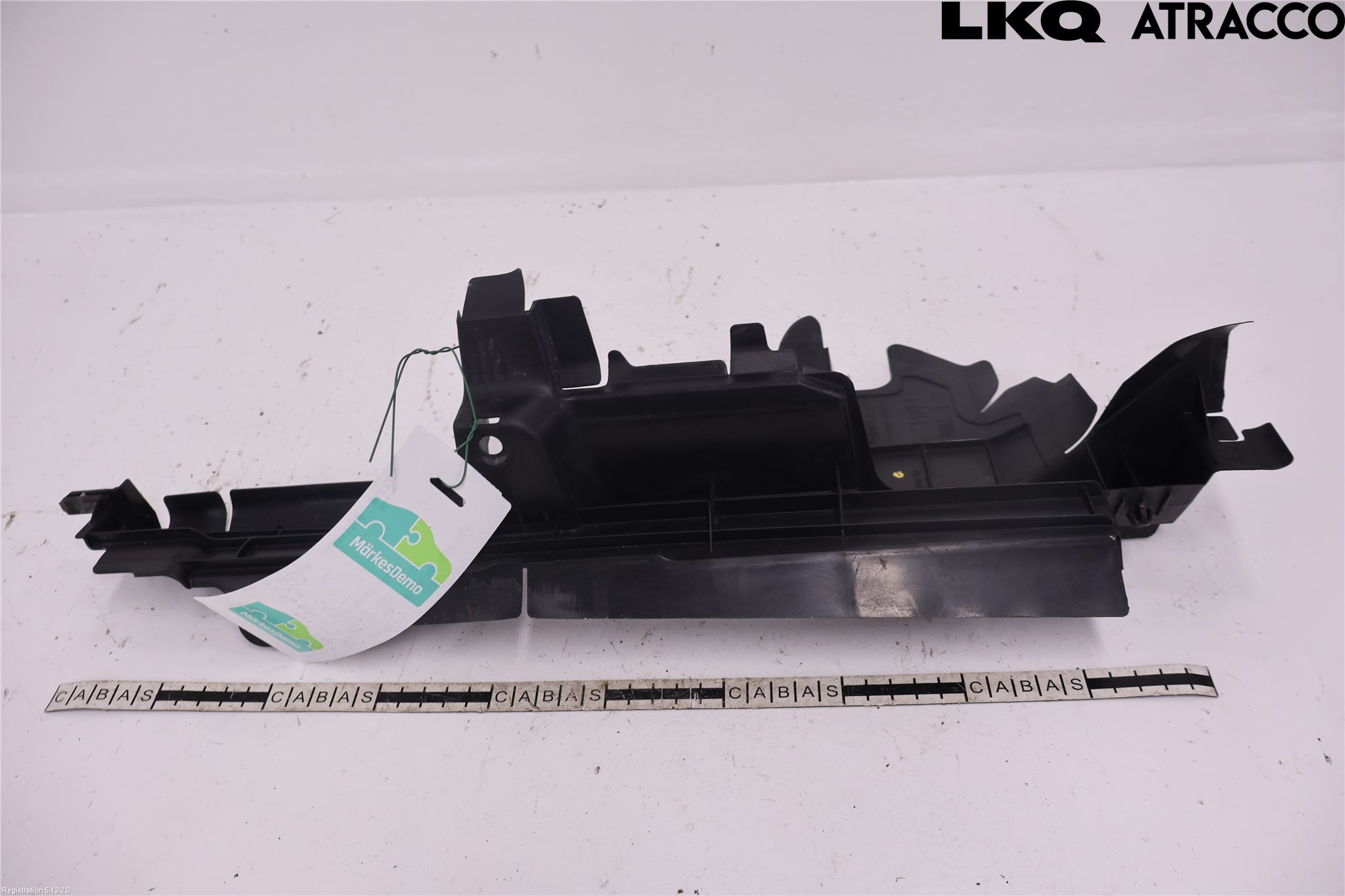 Toyota CAMRY 19-24 Deflektor Plåt-Plast Kylning