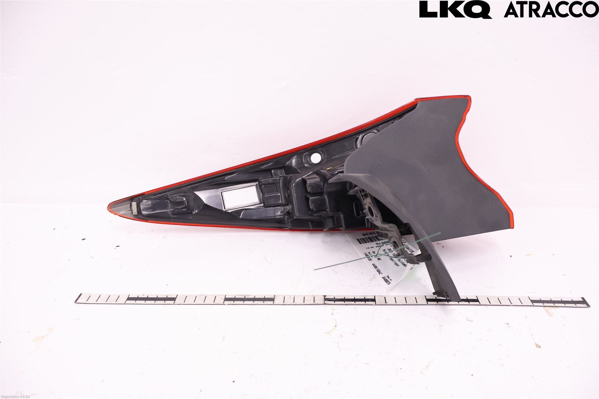 Toyota PRIUS (ZVW50) 16-21 Bakljus Höger