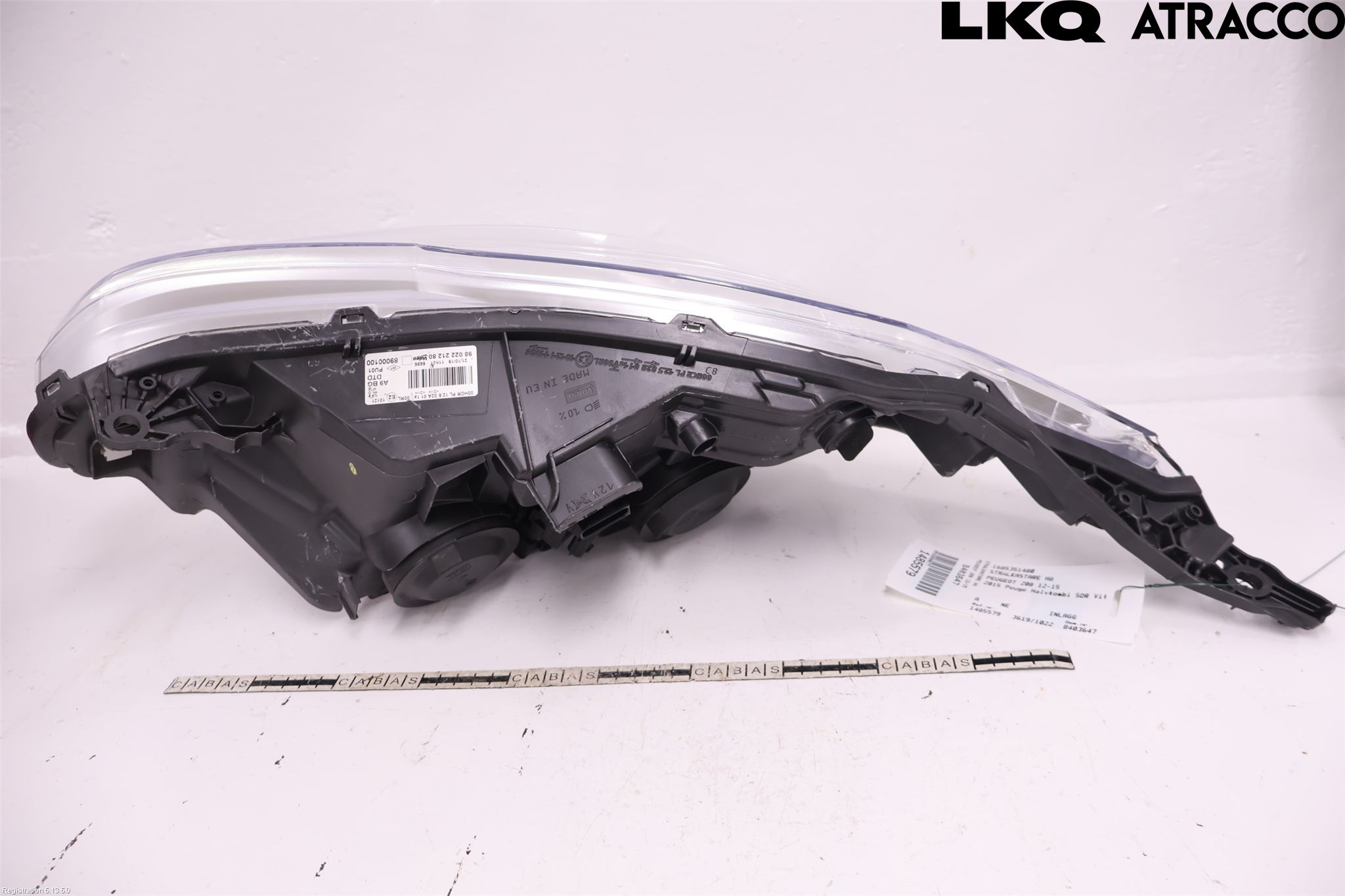 Peugeot 208 12-15 Strålkastare Höger
