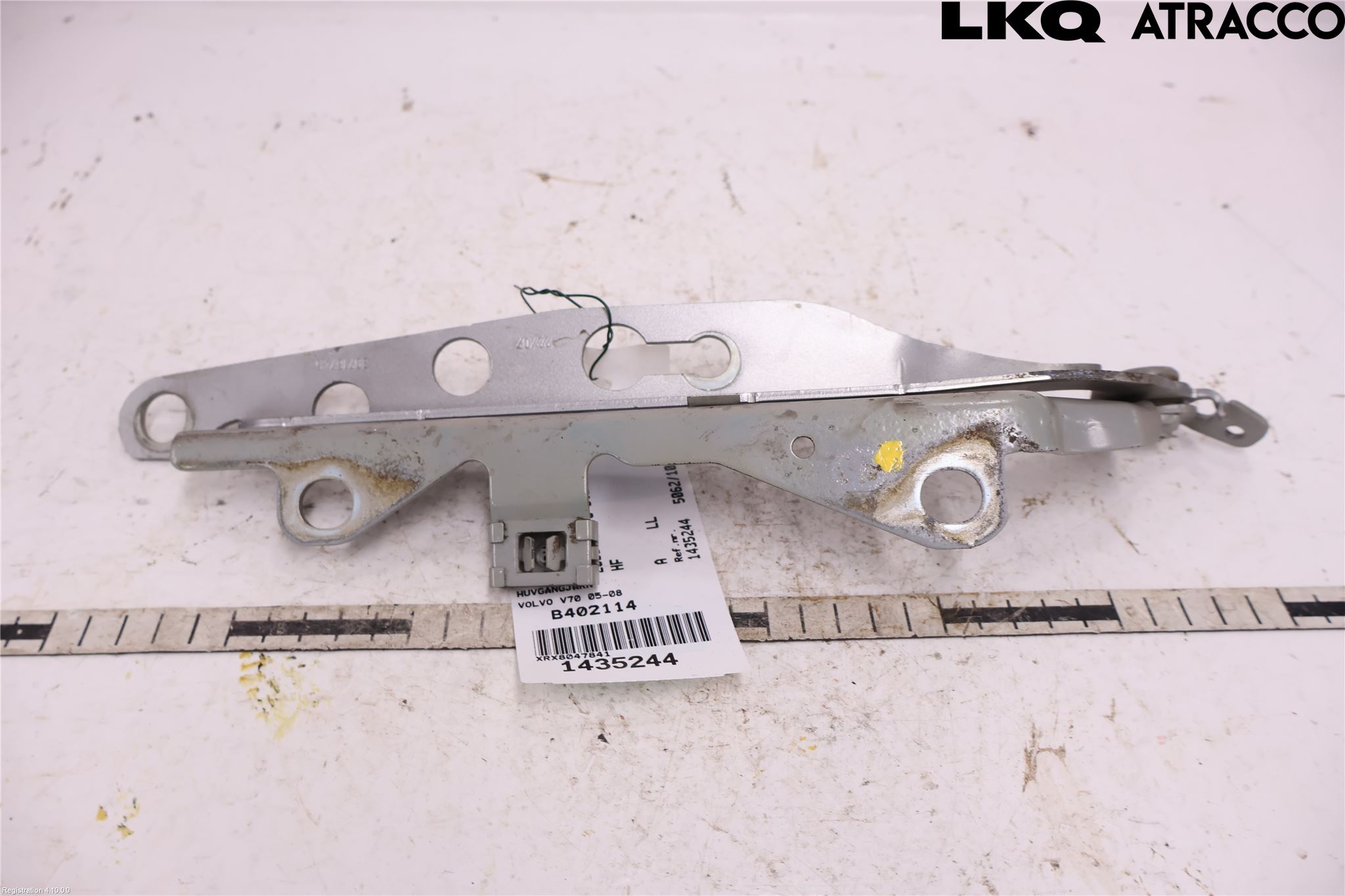 Volvo V70 05-08 Huvgångjärn